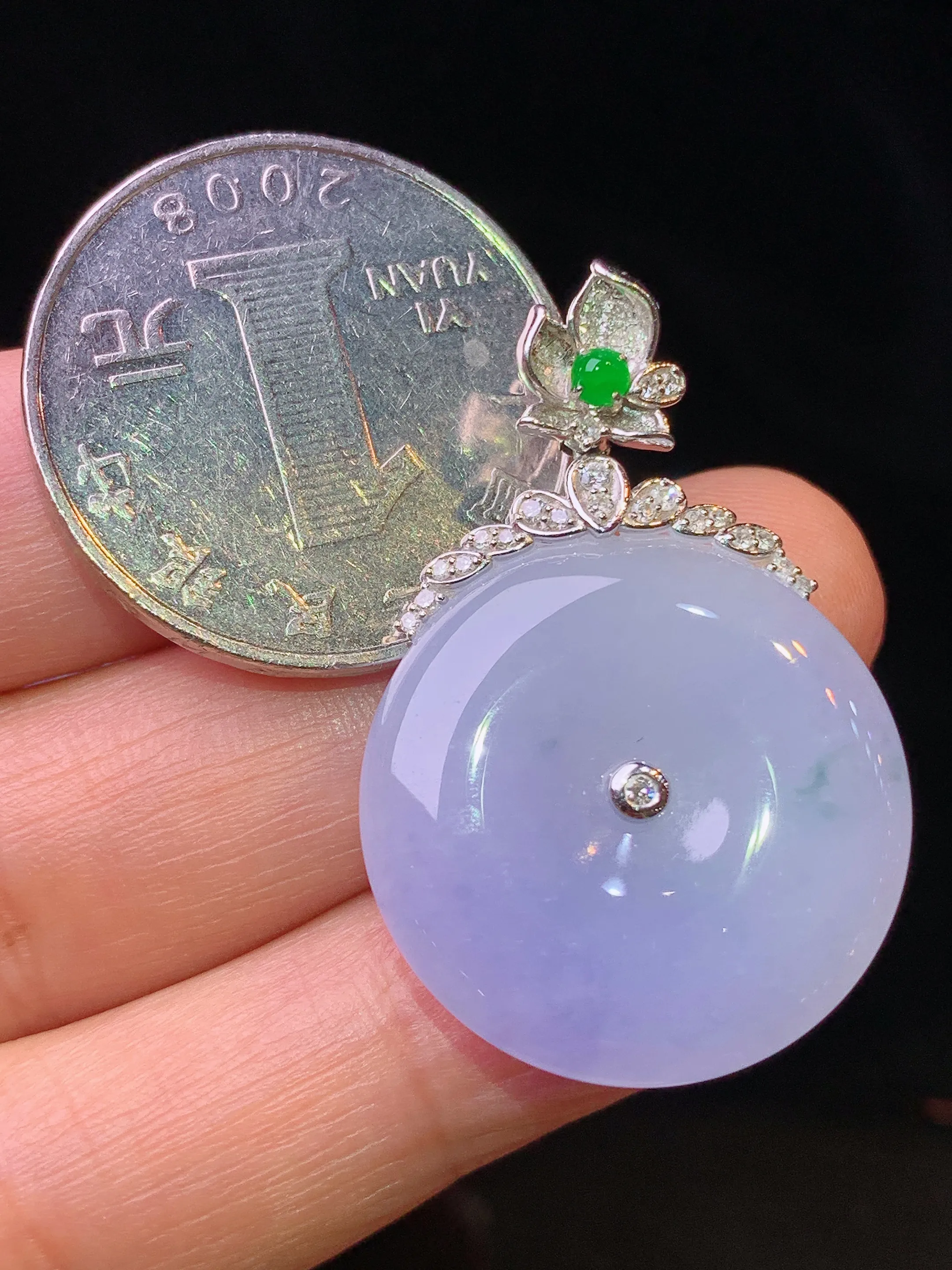 18k金钻镶嵌紫罗兰平安扣吊坠 玉质细腻清新 水润亮眼 整体尺寸35*23.2*5.5