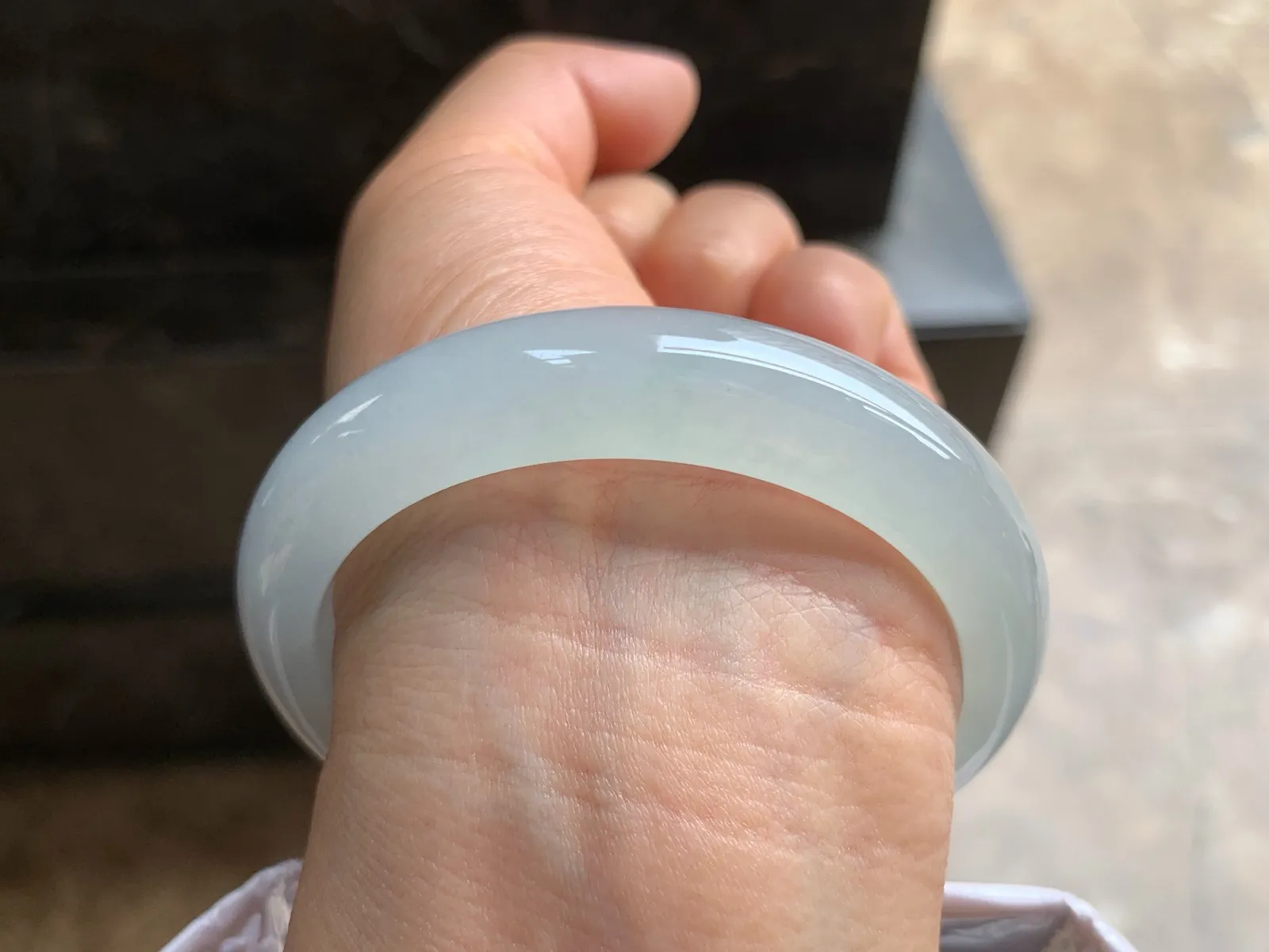 55.5-12.3-8.2mm
冰种手镯 水润光泽 清爽干净