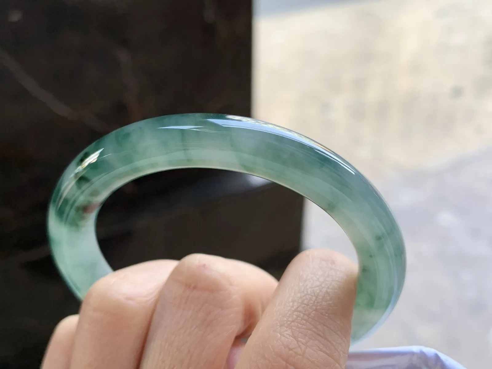 53-8.9

蓝花圆条手镯^_^飘花浓郁