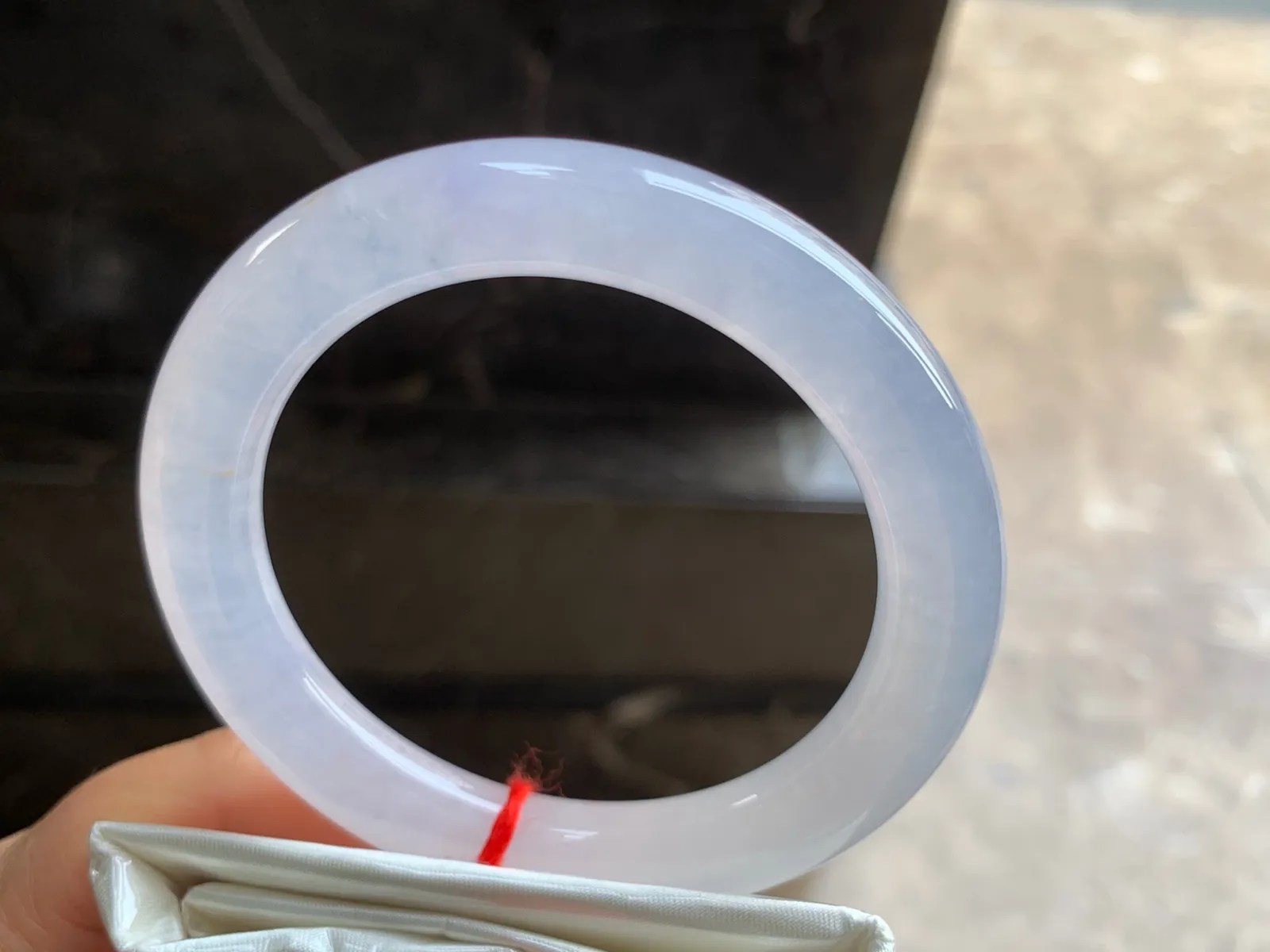 56-10.3-9.8mm
冰种圆条手镯 水润冰透 清爽