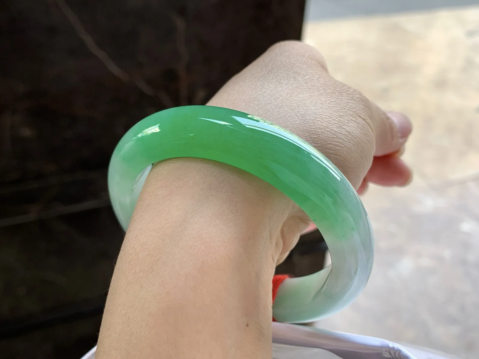 57-12.8-9.5

阳绿色手镯^_^颜色好看 鲜艳细腻