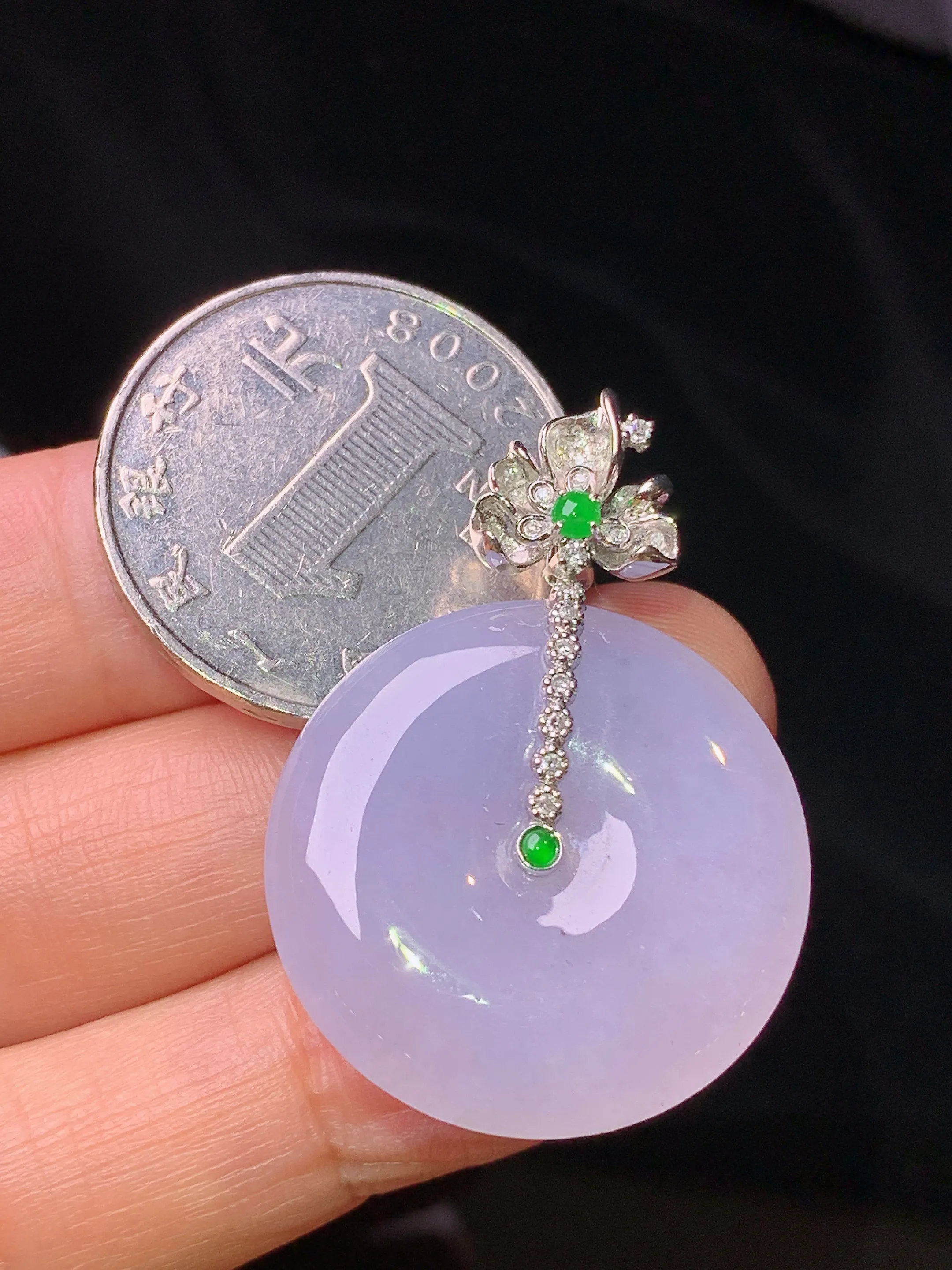 18k金钻镶嵌紫罗兰平安扣吊坠 玉质细腻清新 水润亮眼 整体尺寸35.5*25.5*5.6