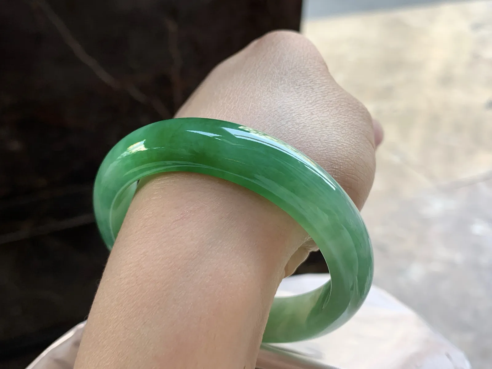 54-12.8-8.3

浓绿色手镯^_^颜色鲜艳