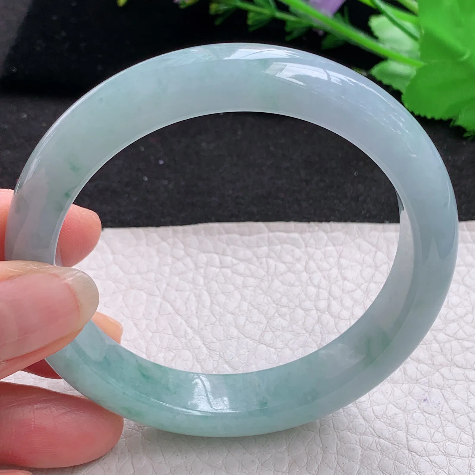 nr大圈口飘逸款60*12.8*8.8平安镯 天然缅甸翡翠A货冰润飘花宽边玉手环