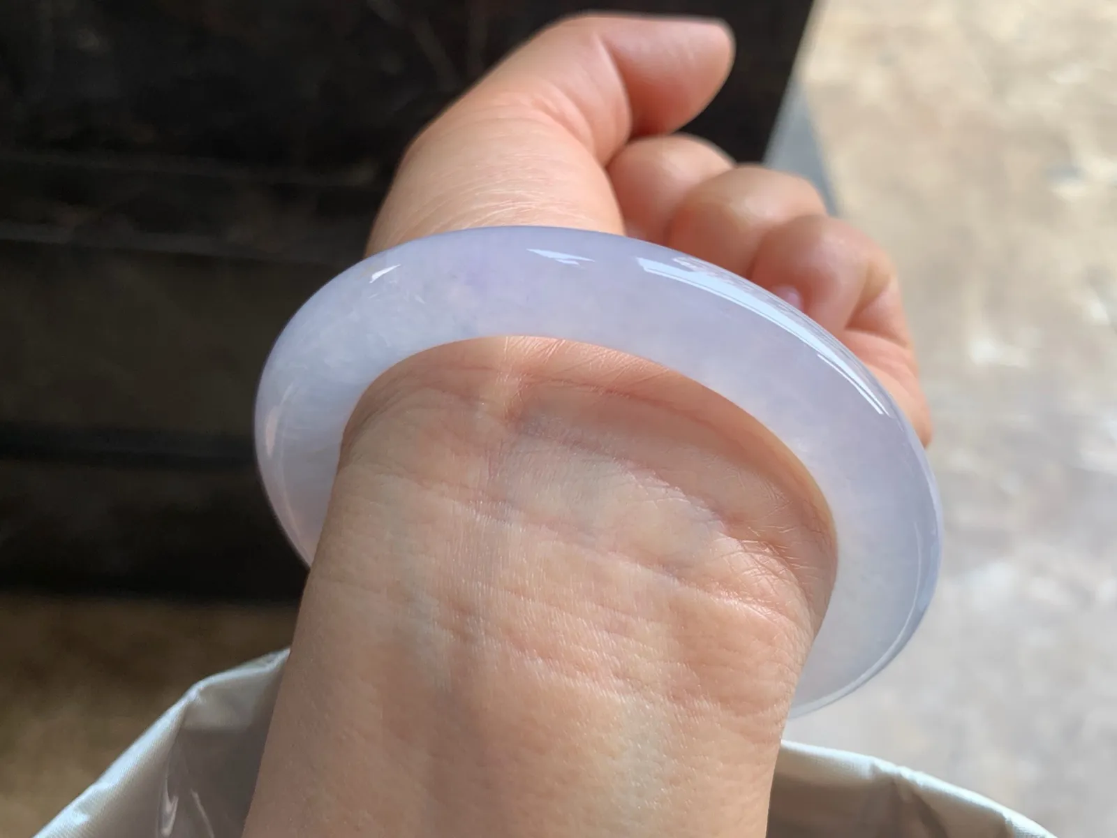 56-10.3-9.8mm
冰种圆条手镯 水润冰透 清爽