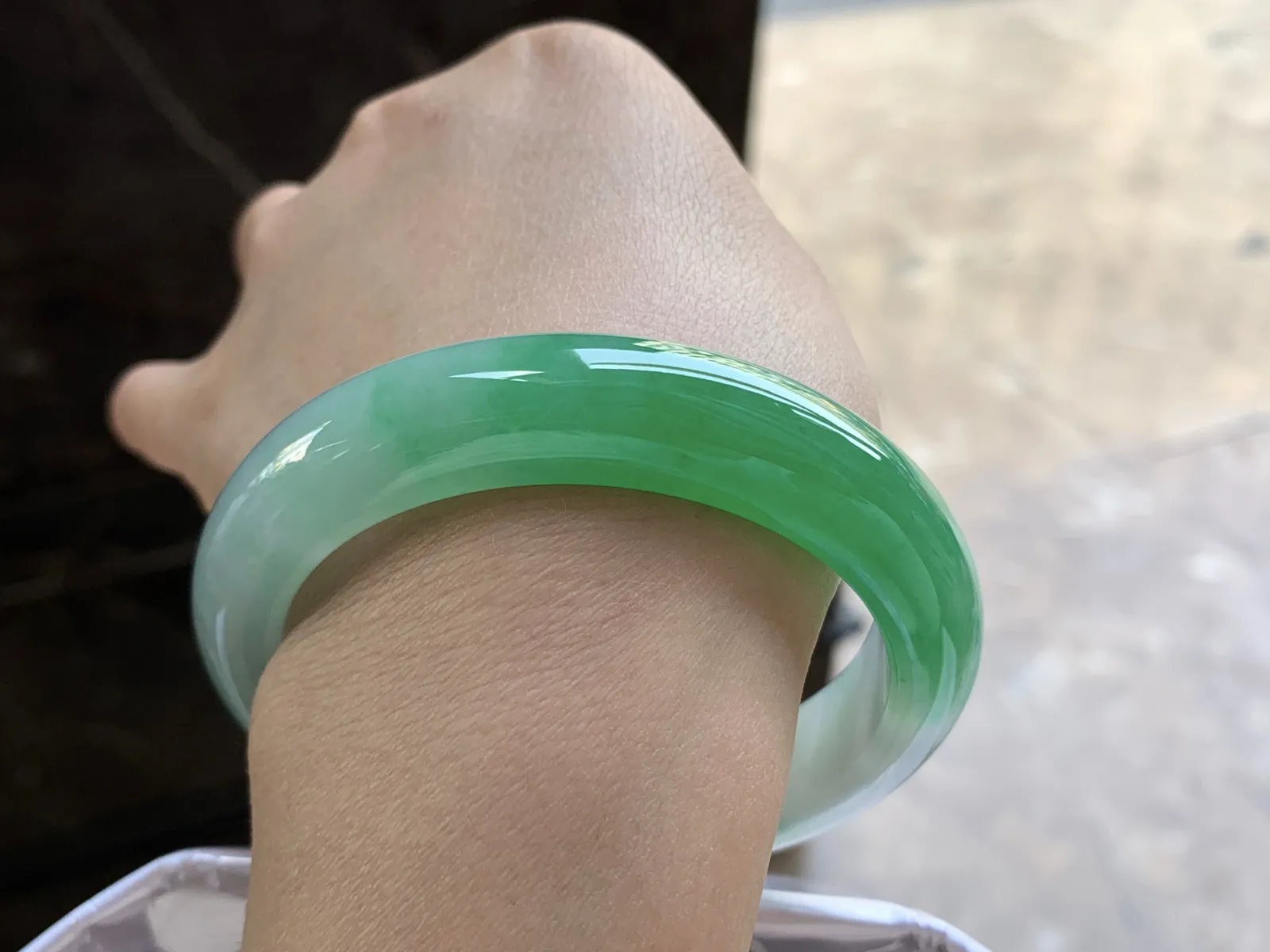 57-12.8-9.5

阳绿色手镯^_^颜色好看 鲜艳细腻