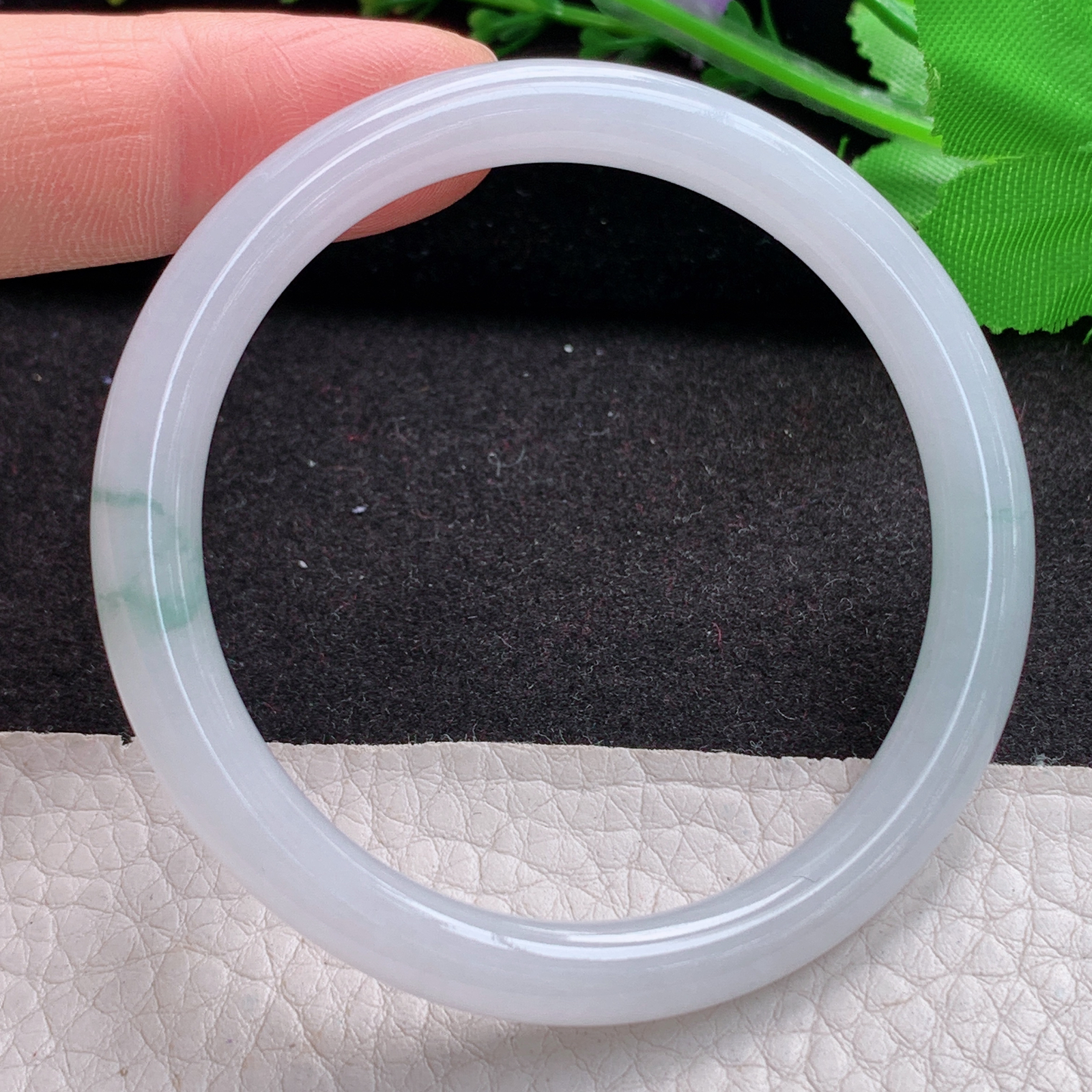 n小圈口51*6.3*6.8叮当镯 天然缅甸翡翠A货冰飘花圆条美人镯