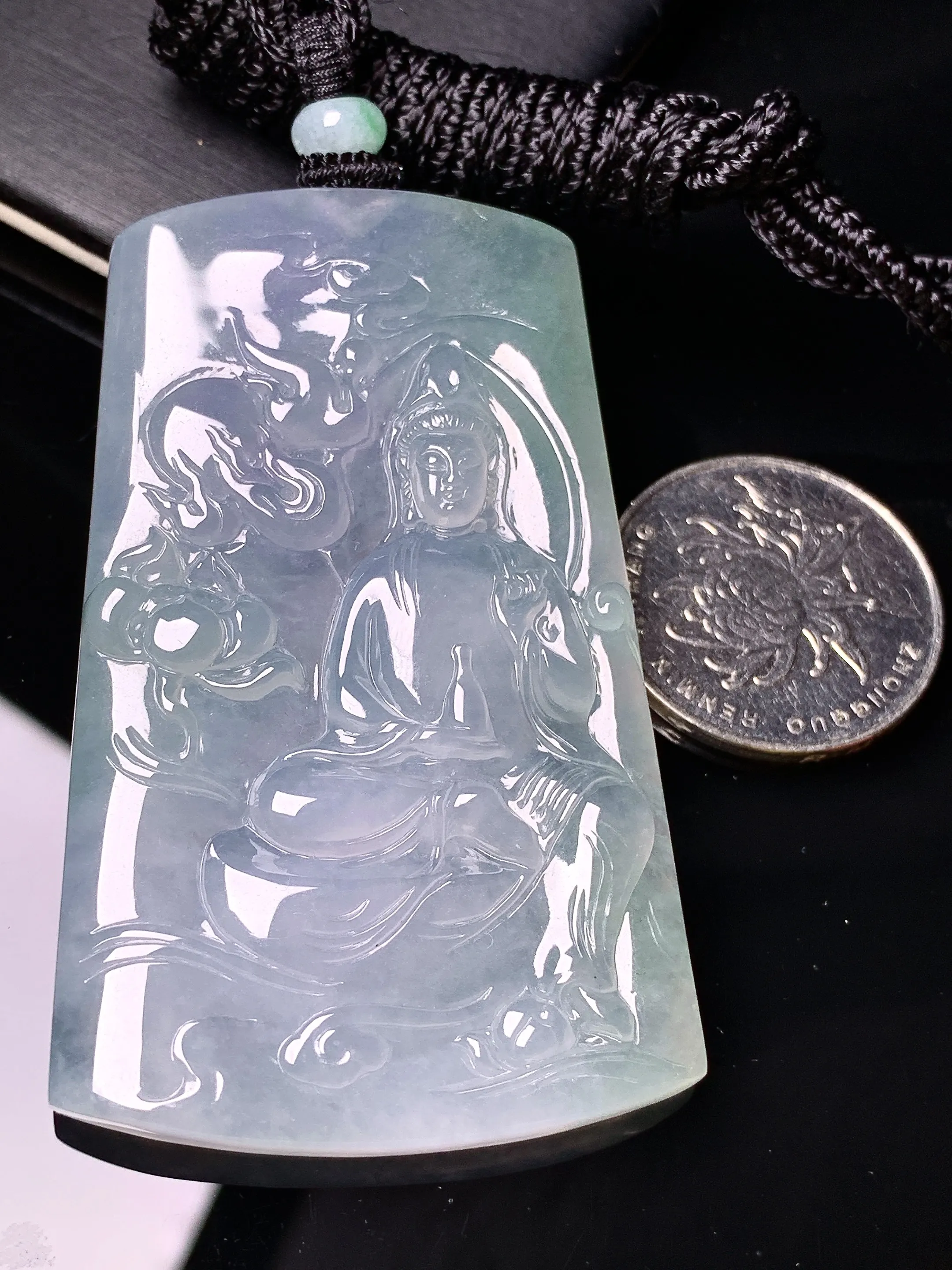 冰种观音菩萨吊坠 玉质细腻清新 水润亮眼 整体尺寸65*40*5.6