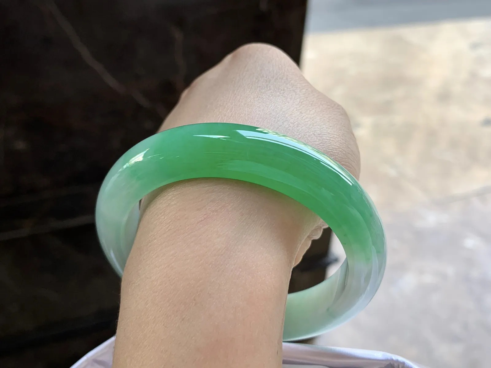 57-12.8-9.5

阳绿色手镯^_^颜色好看 鲜艳细腻