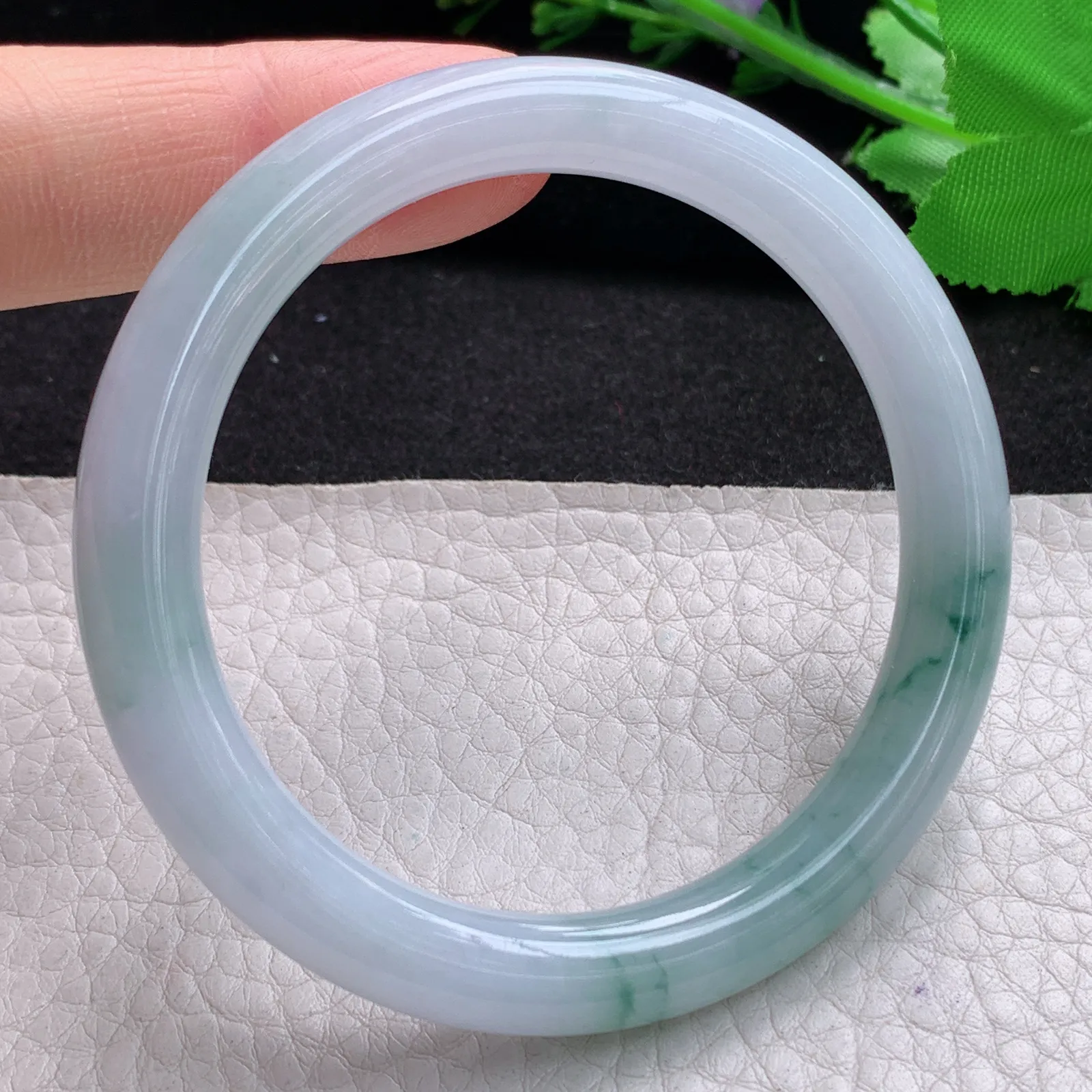 mq秀气飘逸款小圈口52.5*8.5*8叮当镯 天然缅甸翡翠A货飘花圆条美人镯