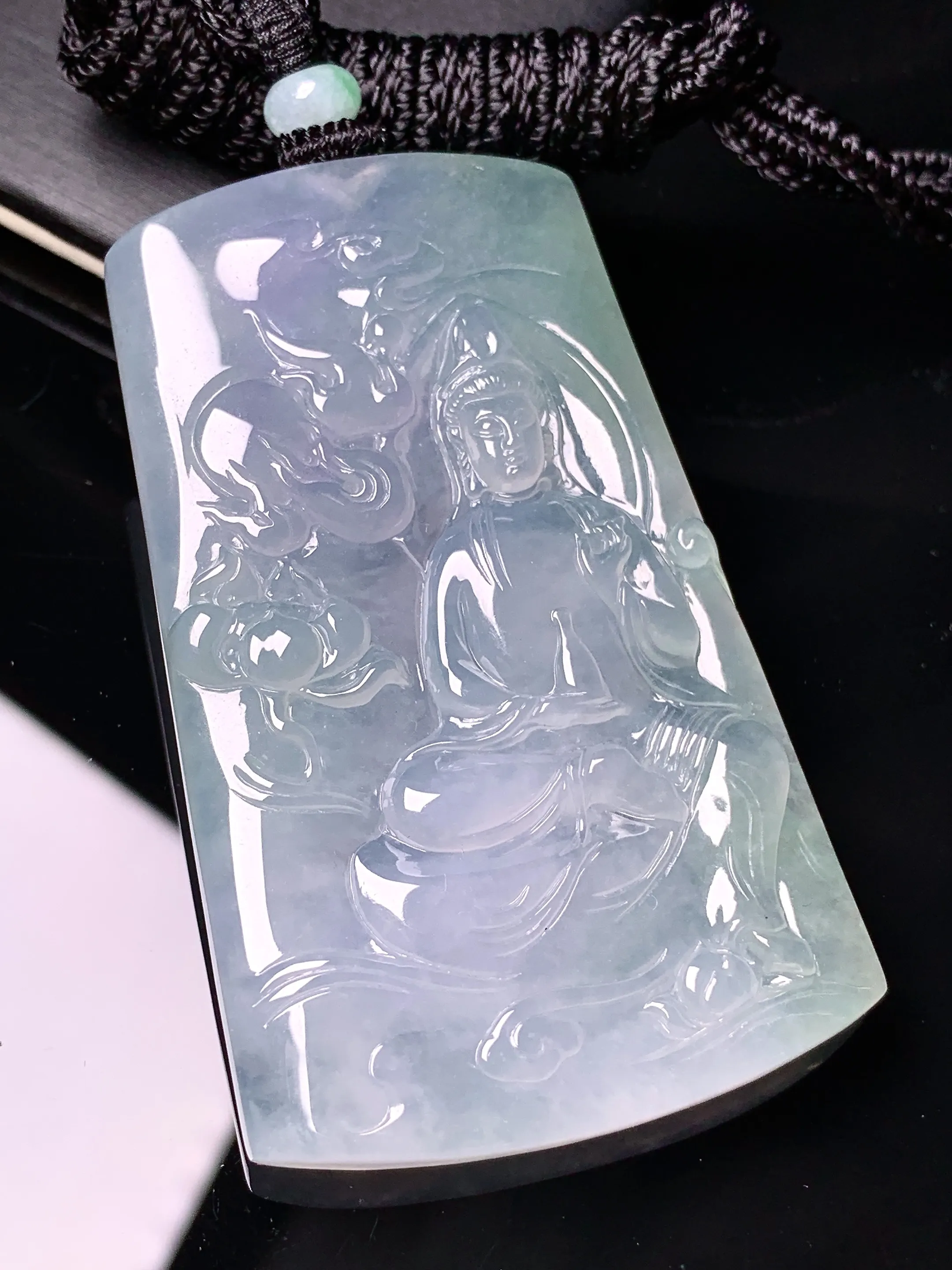 冰种观音菩萨吊坠 玉质细腻清新 水润亮眼 整体尺寸65*40*5.6