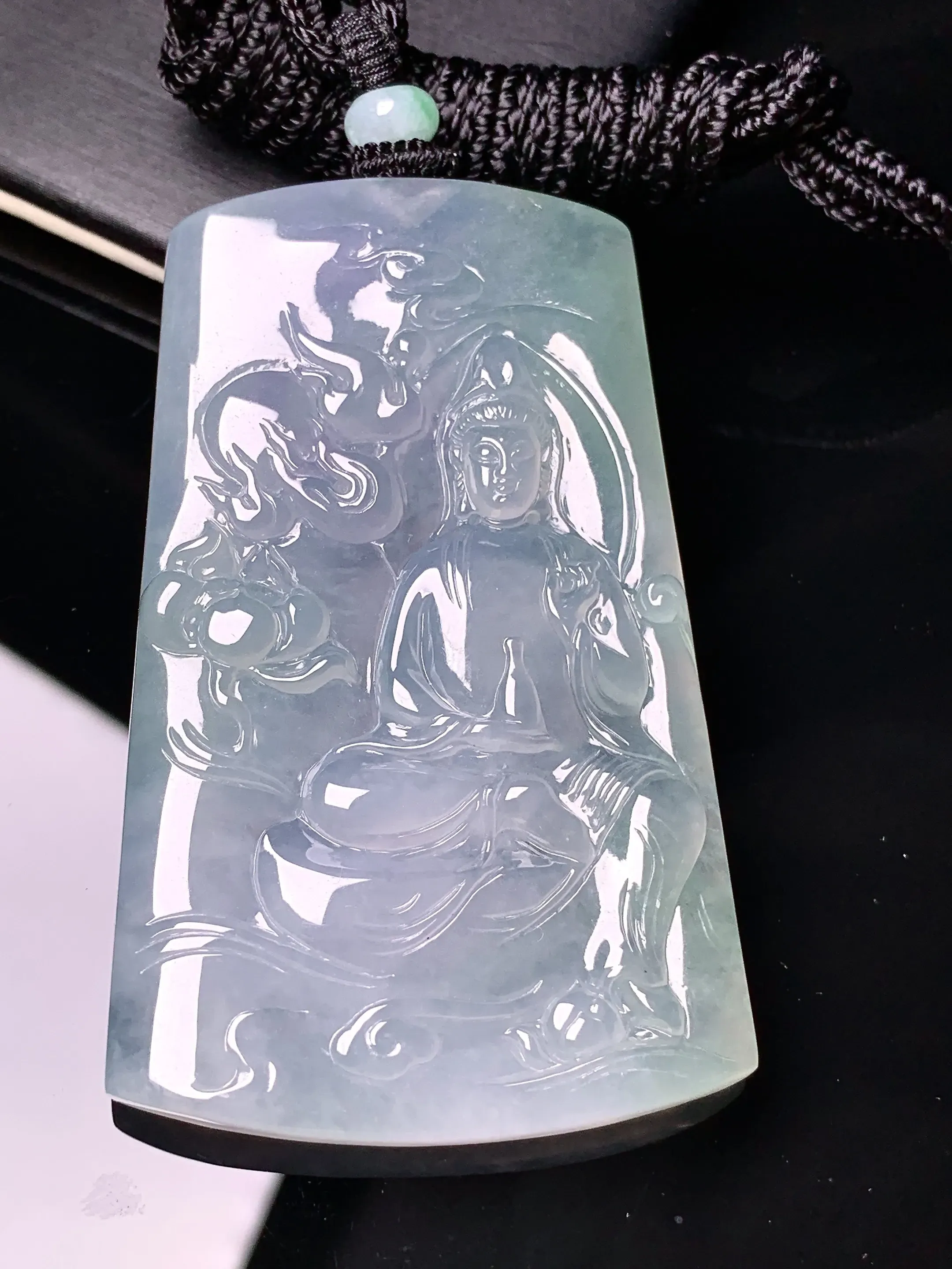 冰种观音菩萨吊坠 玉质细腻清新 水润亮眼 整体尺寸65*40*5.6