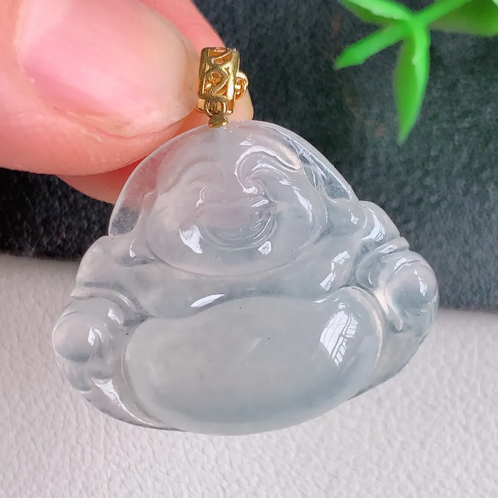 18k金扣冰润佛公挂件 玉质细腻  精雕弥勒佛，笑佛福耳垂肩，面相喜庆，开怀大笑，憨态可掬。惟妙惟肖，寓意福禄双全，吉祥美满，笑口常开 W141.2尺寸：23-28.5-5.6mm