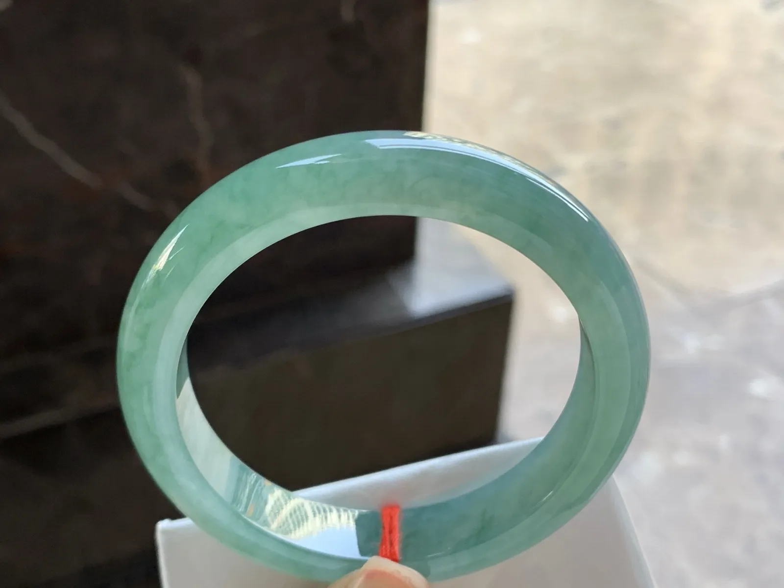 58-12.2-8.7

油绿手镯^_^清新