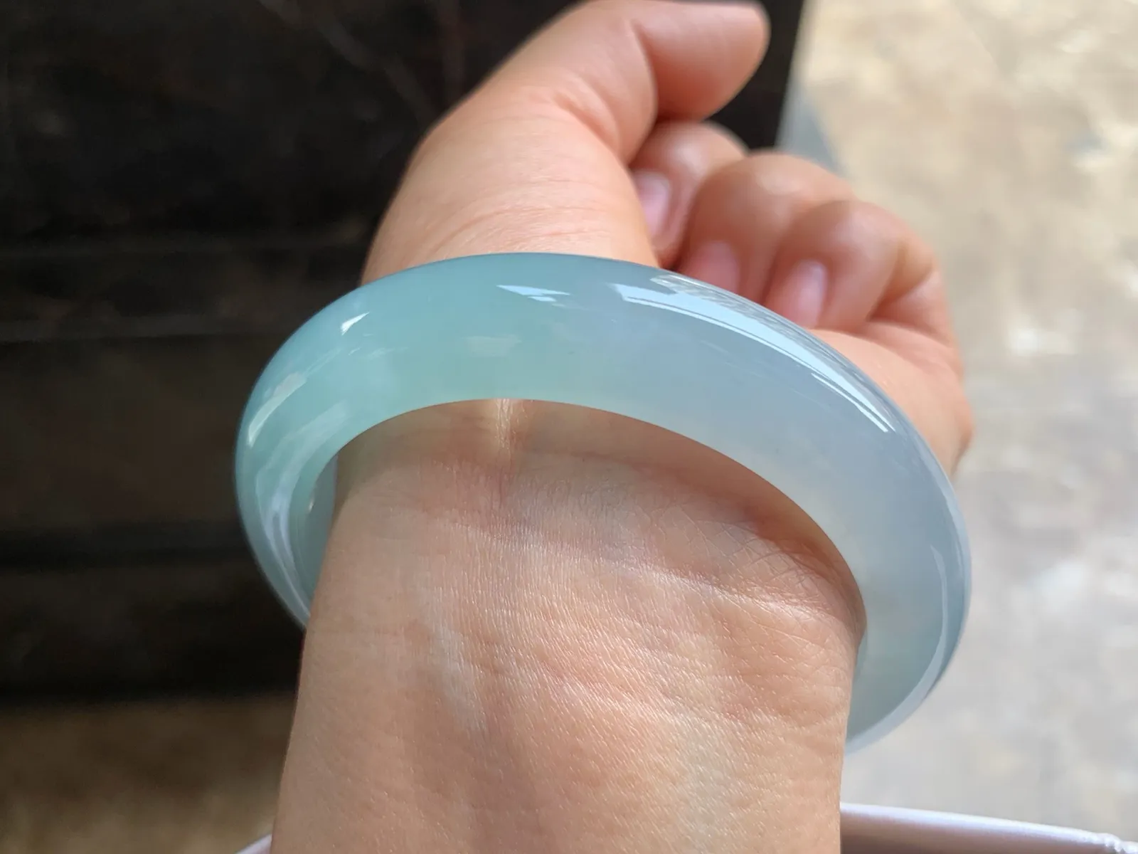 54.5-12.5-9mm
冰种天空蓝手镯 水润光泽 清新