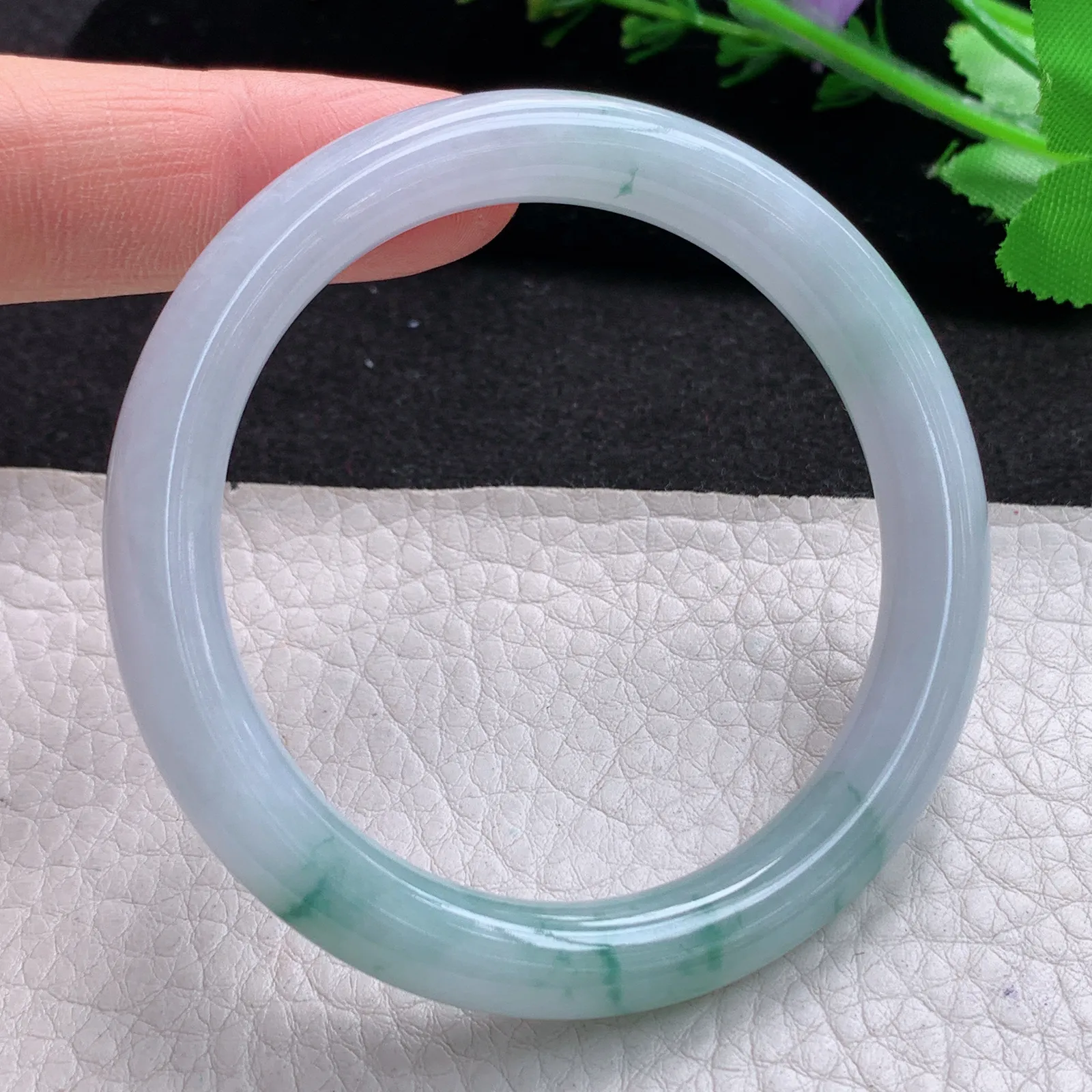 mq秀气飘逸款小圈口52.5*8.5*8叮当镯 天然缅甸翡翠A货飘花圆条美人镯