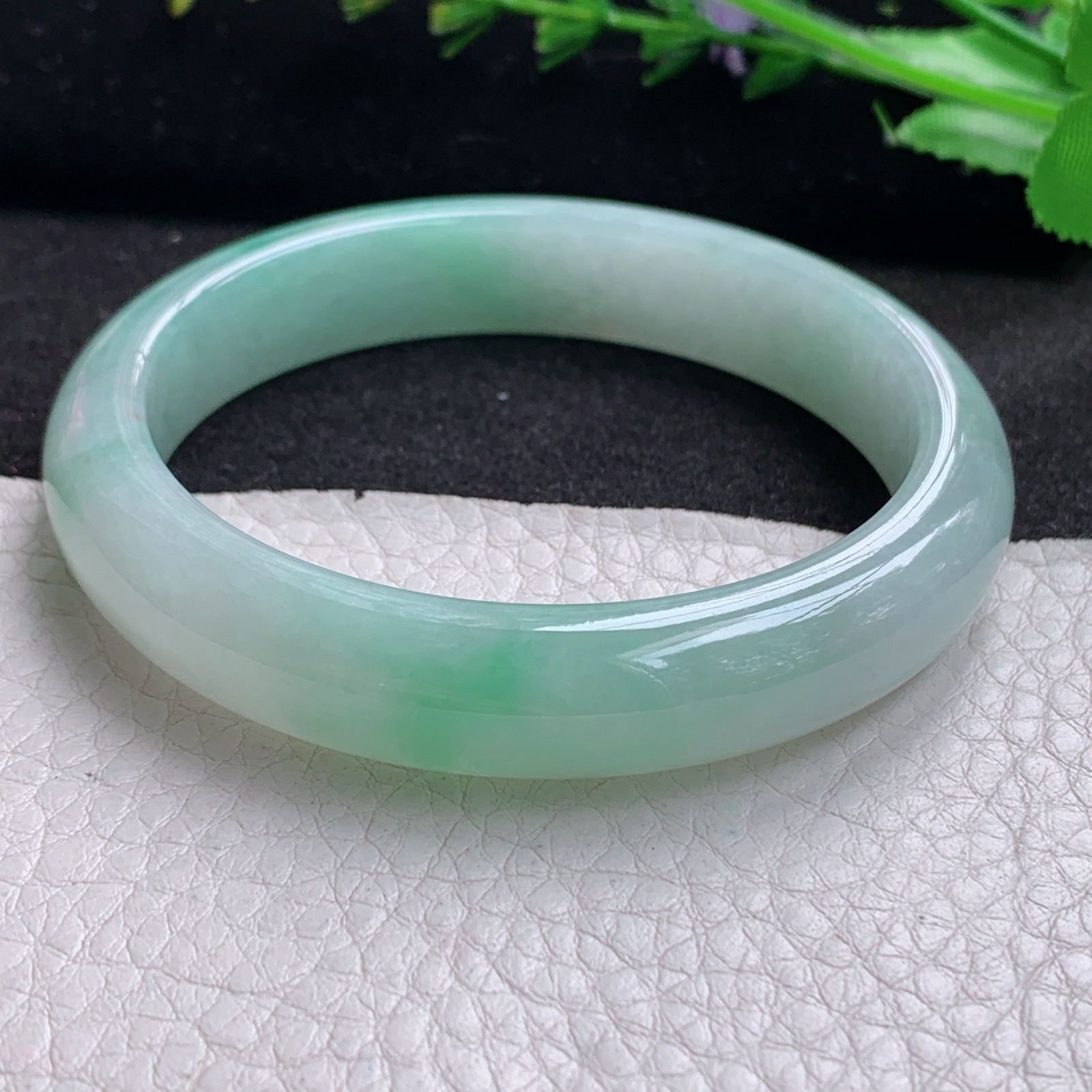 xx清新年轻款57.5*12*7.8平安镯 天然缅甸翡翠A货细润飘绿宽边玉手环