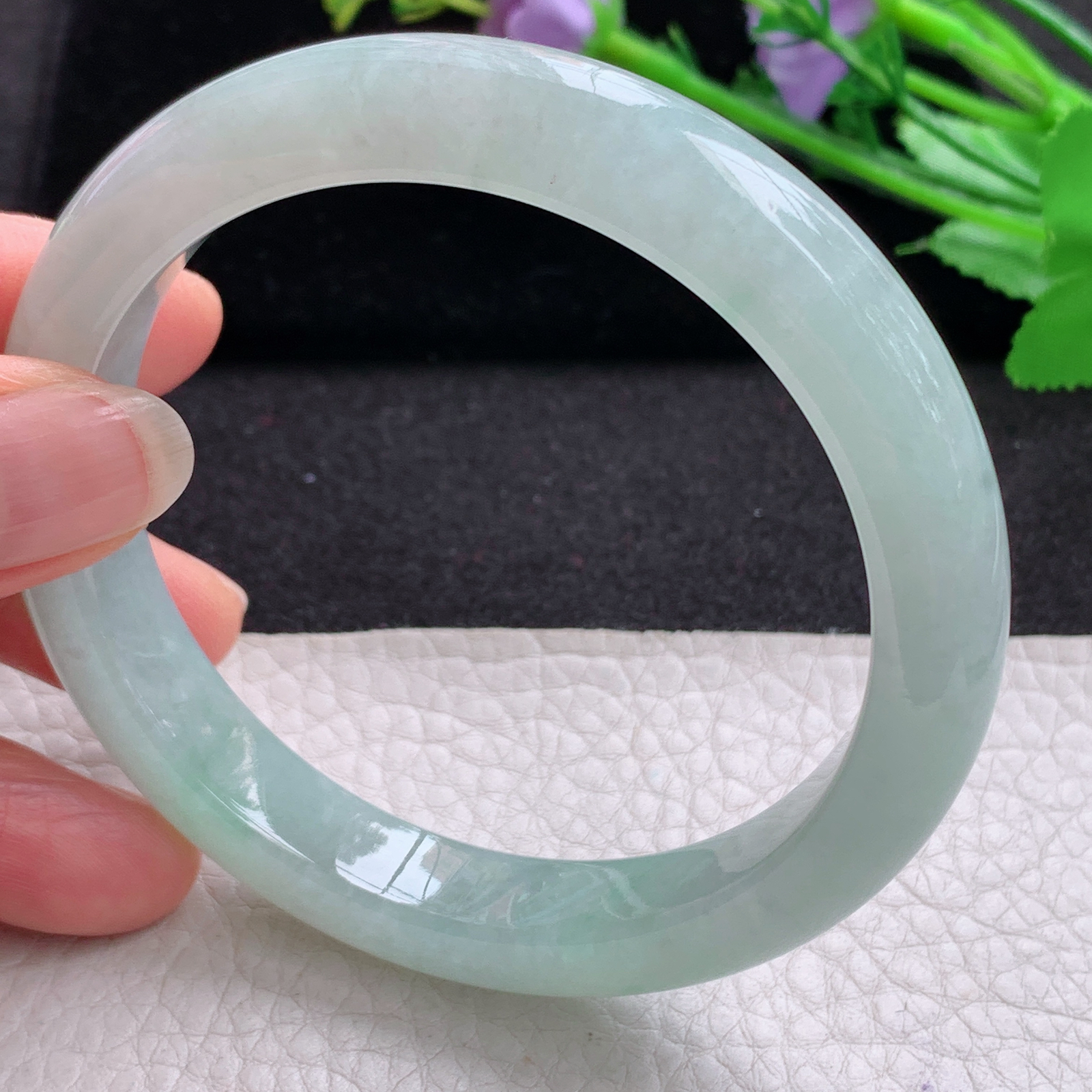 xx晴美大圈口61*11.5*9平安镯 天然缅甸翡翠A货细润晴绿宽边玉手环