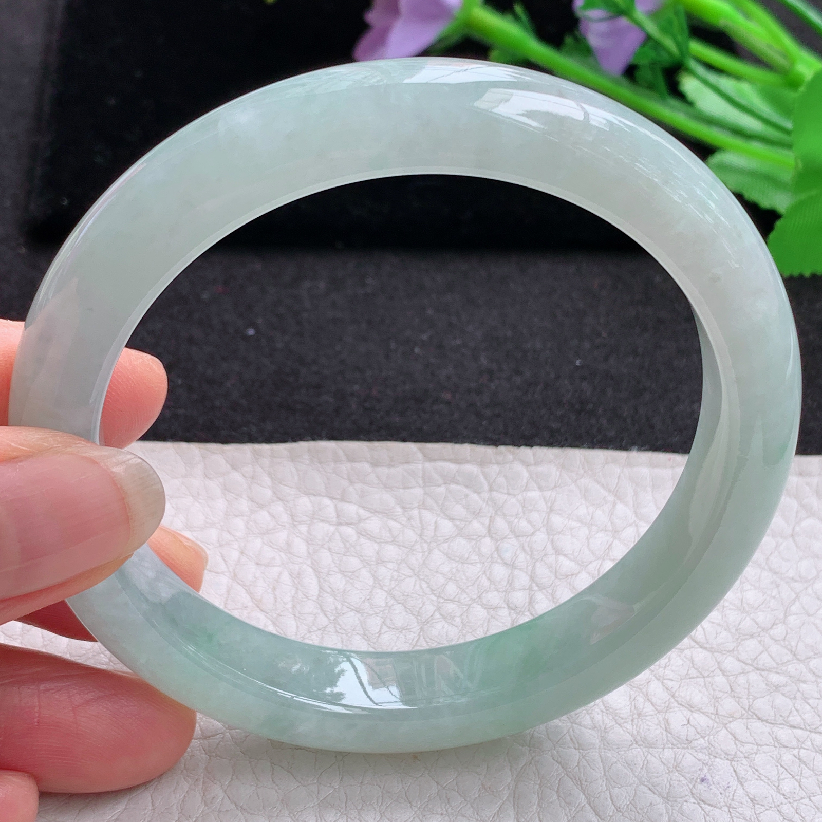 xx晴美大圈口61*11.5*9平安镯 天然缅甸翡翠A货细润晴绿宽边玉手环