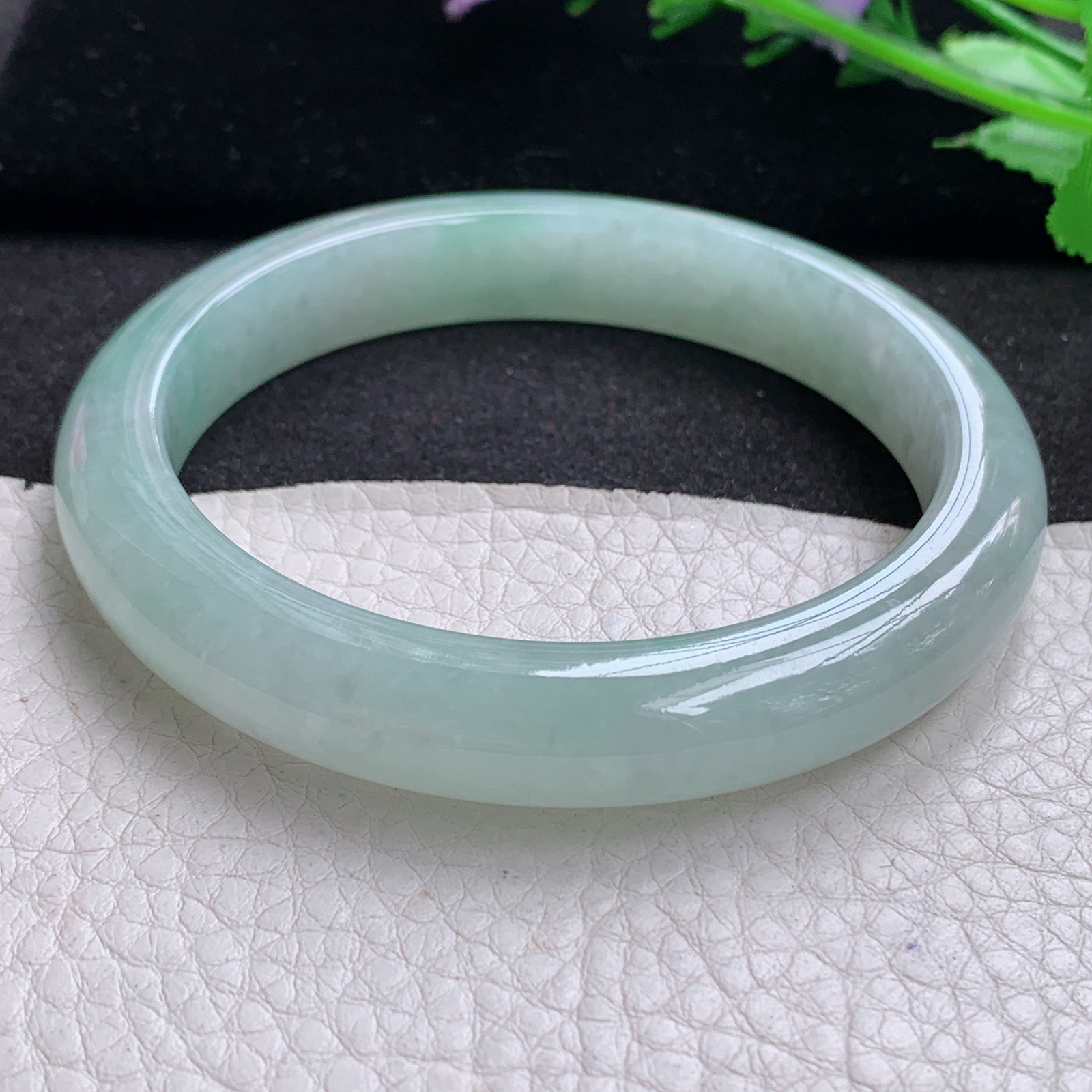 xx晴美大圈口61*11.5*9平安镯 天然缅甸翡翠A货细润晴绿宽边玉手环