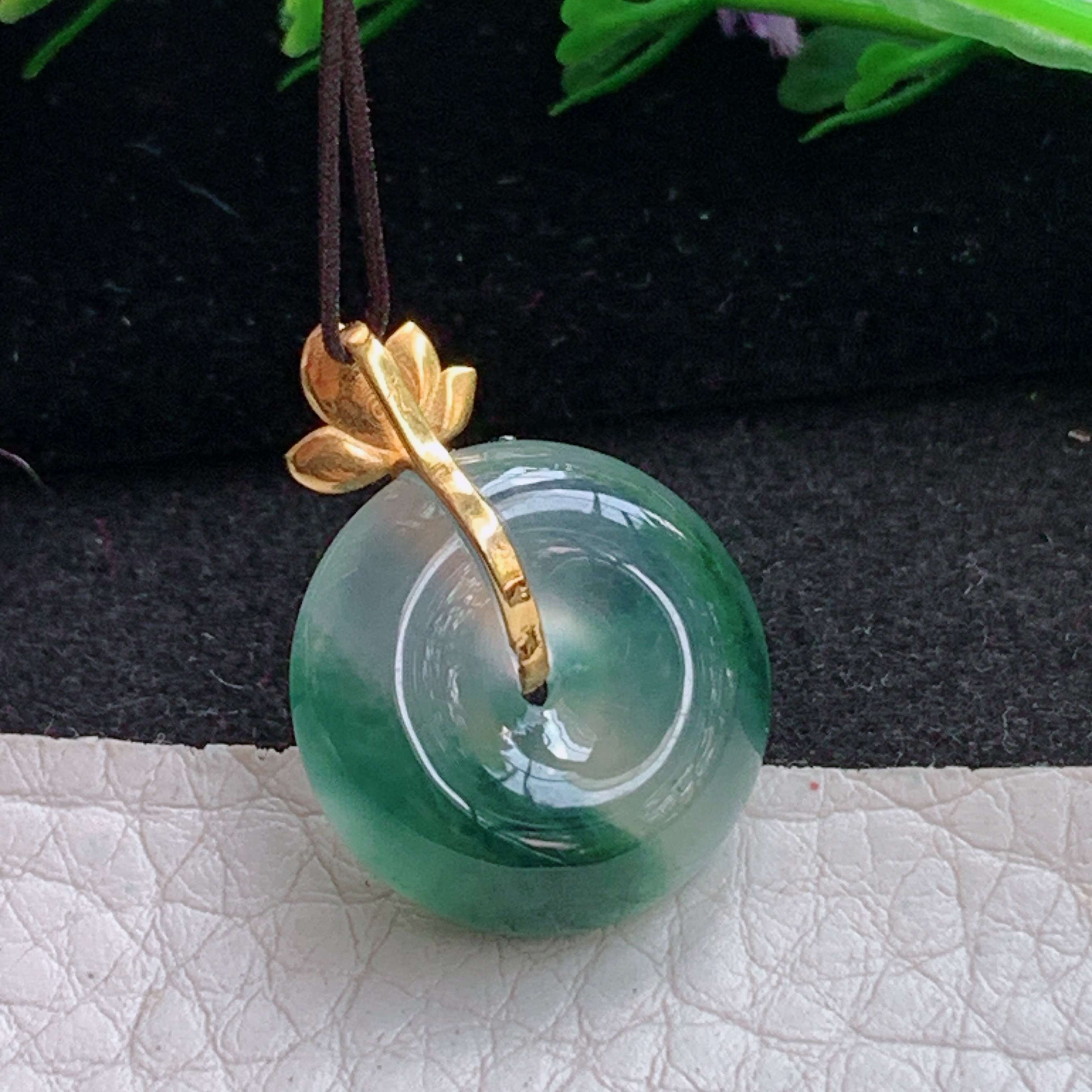 sd自然光23.8*17.8*6.2天然缅甸翡翠冰种小平安扣吊坠 镶18k金玉扣锁骨坠