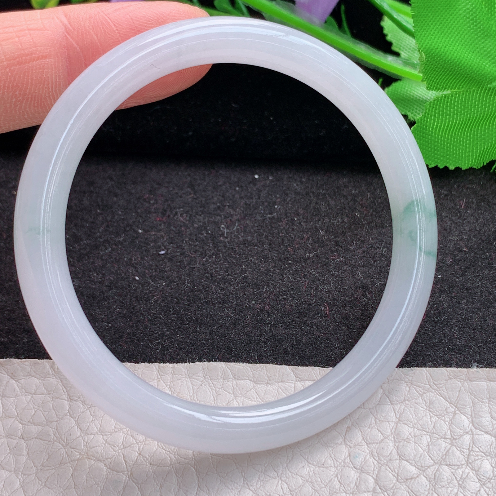 n小圈口51*6.3*6.8叮当镯 天然缅甸翡翠A货冰飘花圆条美人镯