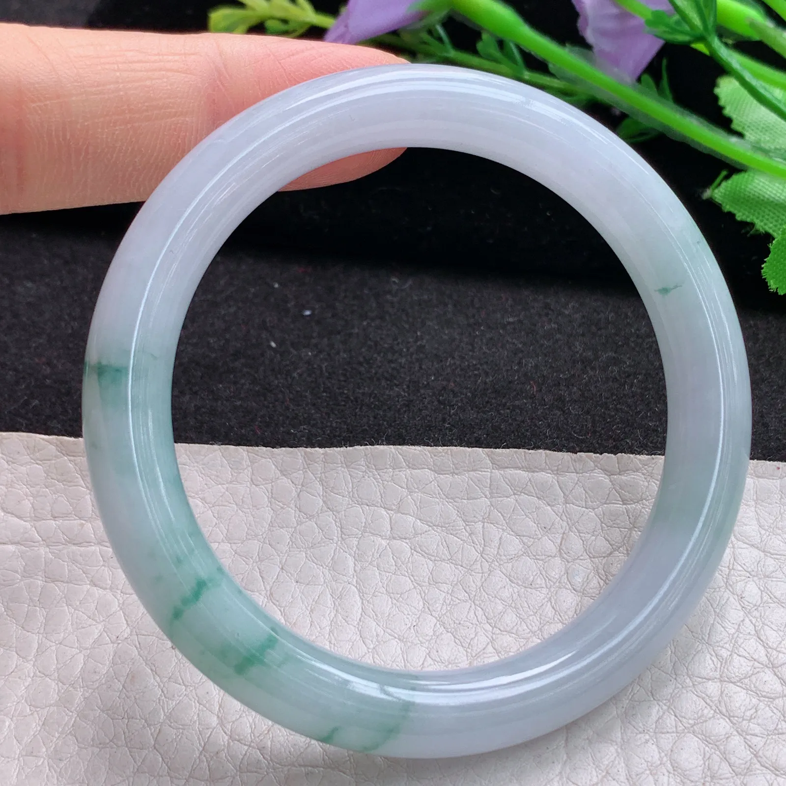 mq秀气飘逸款小圈口52.5*8.5*8叮当镯 天然缅甸翡翠A货飘花圆条美人镯