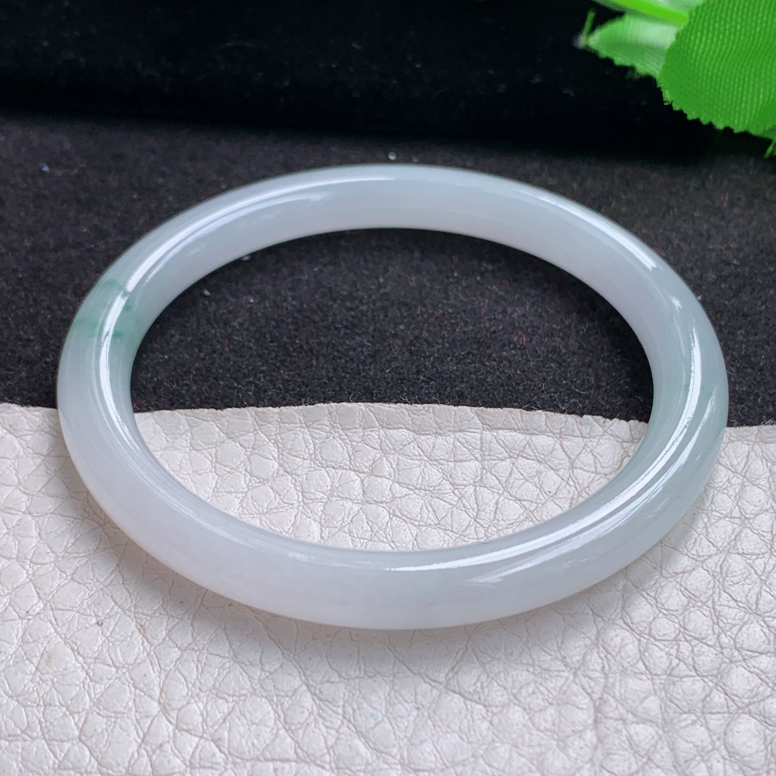 n小圈口51*6.3*6.8叮当镯 天然缅甸翡翠A货冰飘花圆条美人镯