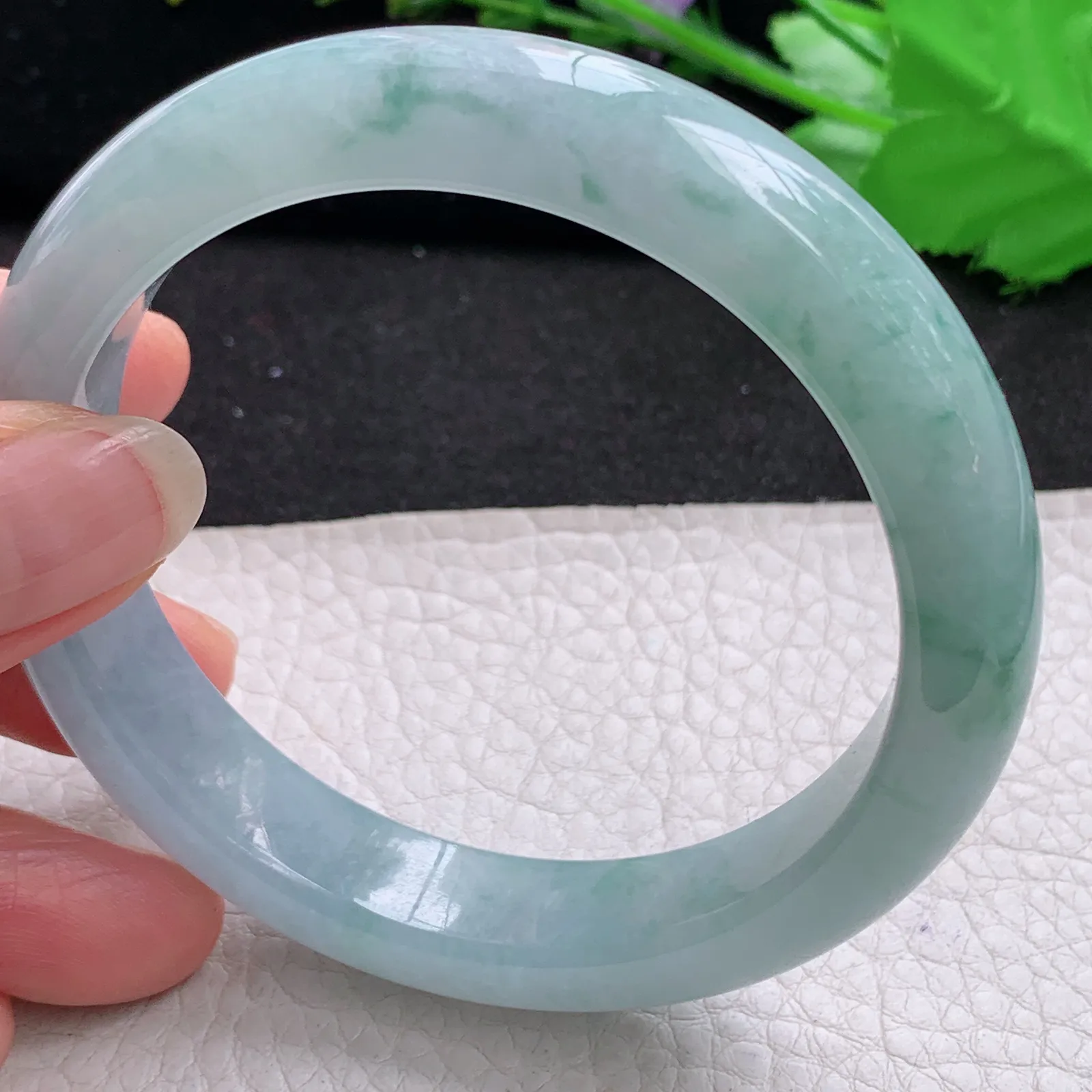 nr大圈口飘逸款60*12.8*8.8平安镯 天然缅甸翡翠A货冰润飘花宽边玉手环