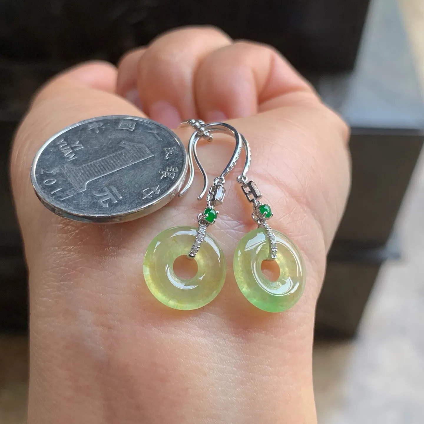 黄加绿平安扣耳坠 18K金镶嵌