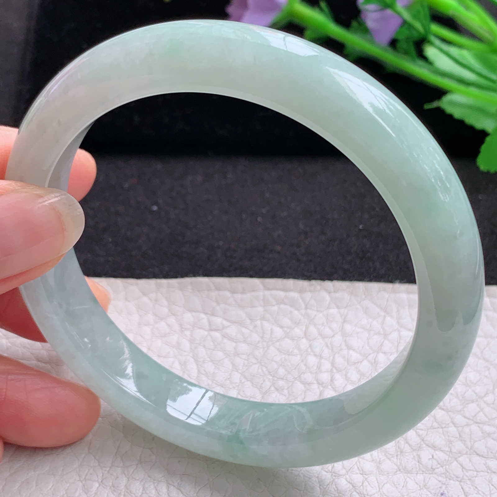 xx晴美大圈口61*11.5*9平安镯 天然缅甸翡翠A货细润晴绿宽边玉手环