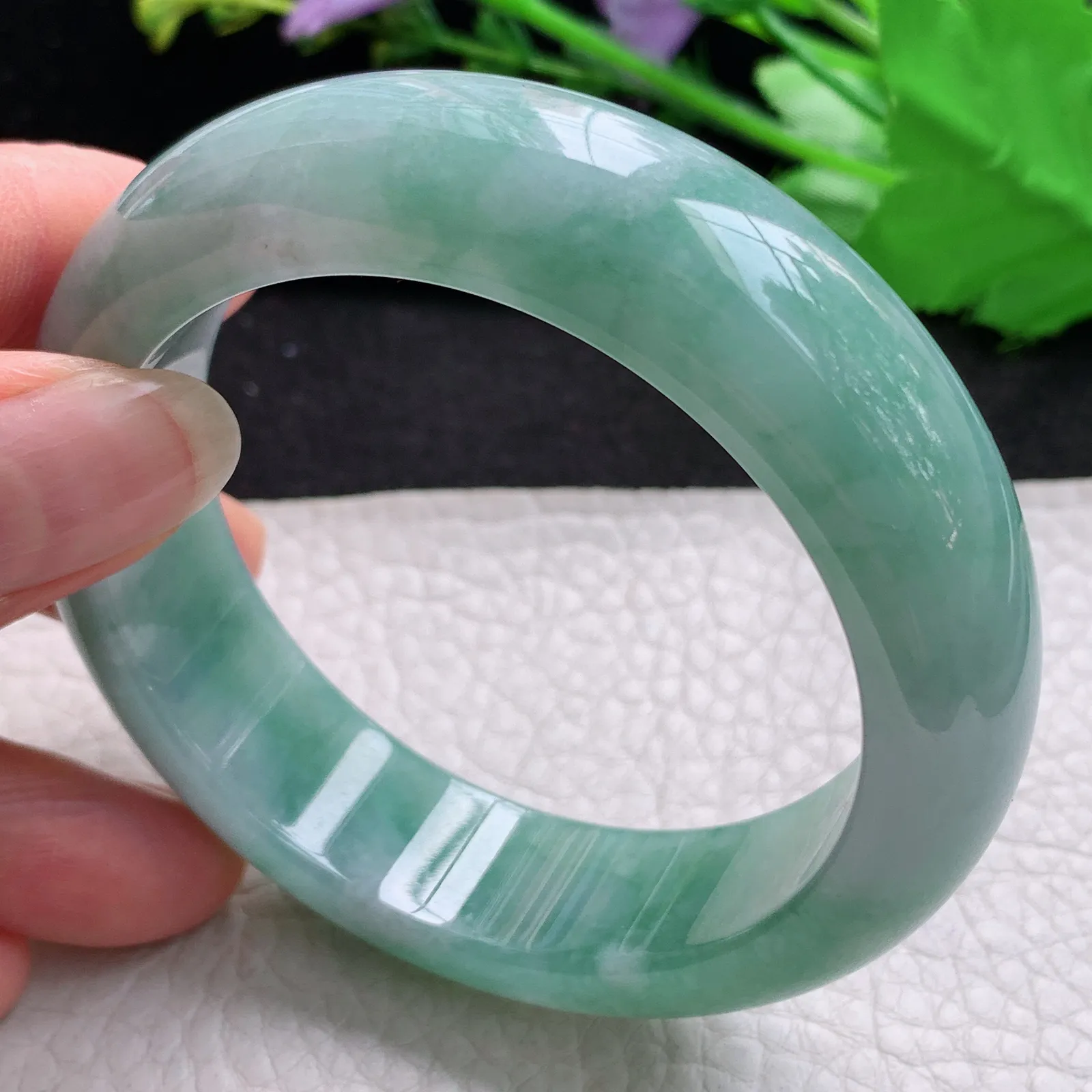 mq清新款55.3*16.2*9轮胎镯 天然缅甸翡翠A货细润厚装宽边玉手环