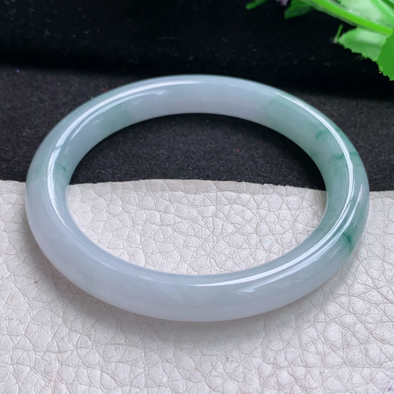 mq秀气飘逸款小圈口52.5*8.5*8叮当镯 天然缅甸翡翠A货飘花圆条美人镯