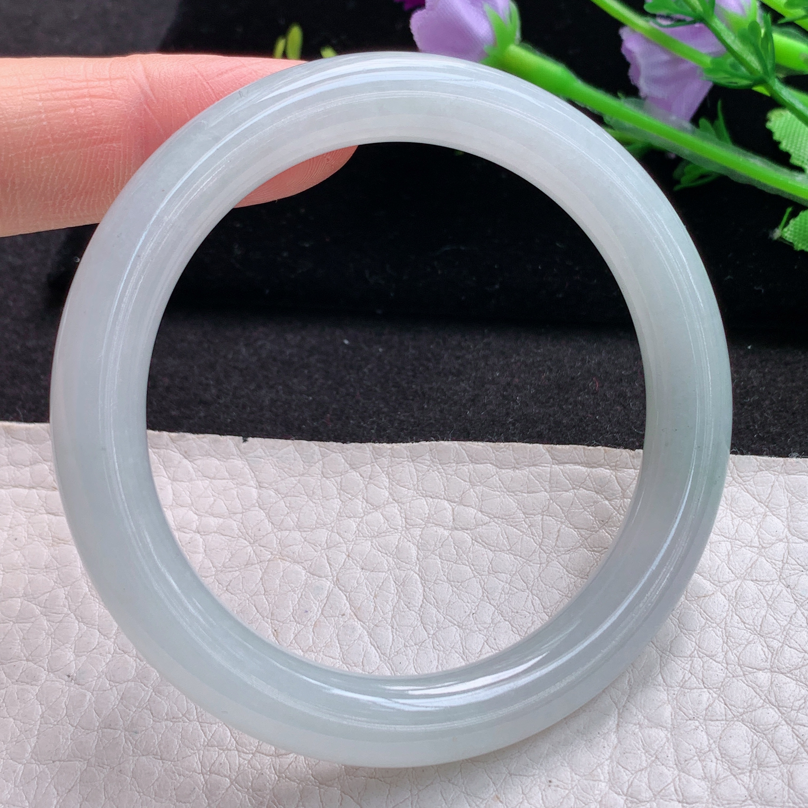 n纯美款54*8.8叮当镯 天然缅甸翡翠A货细润清爽圆条美人镯