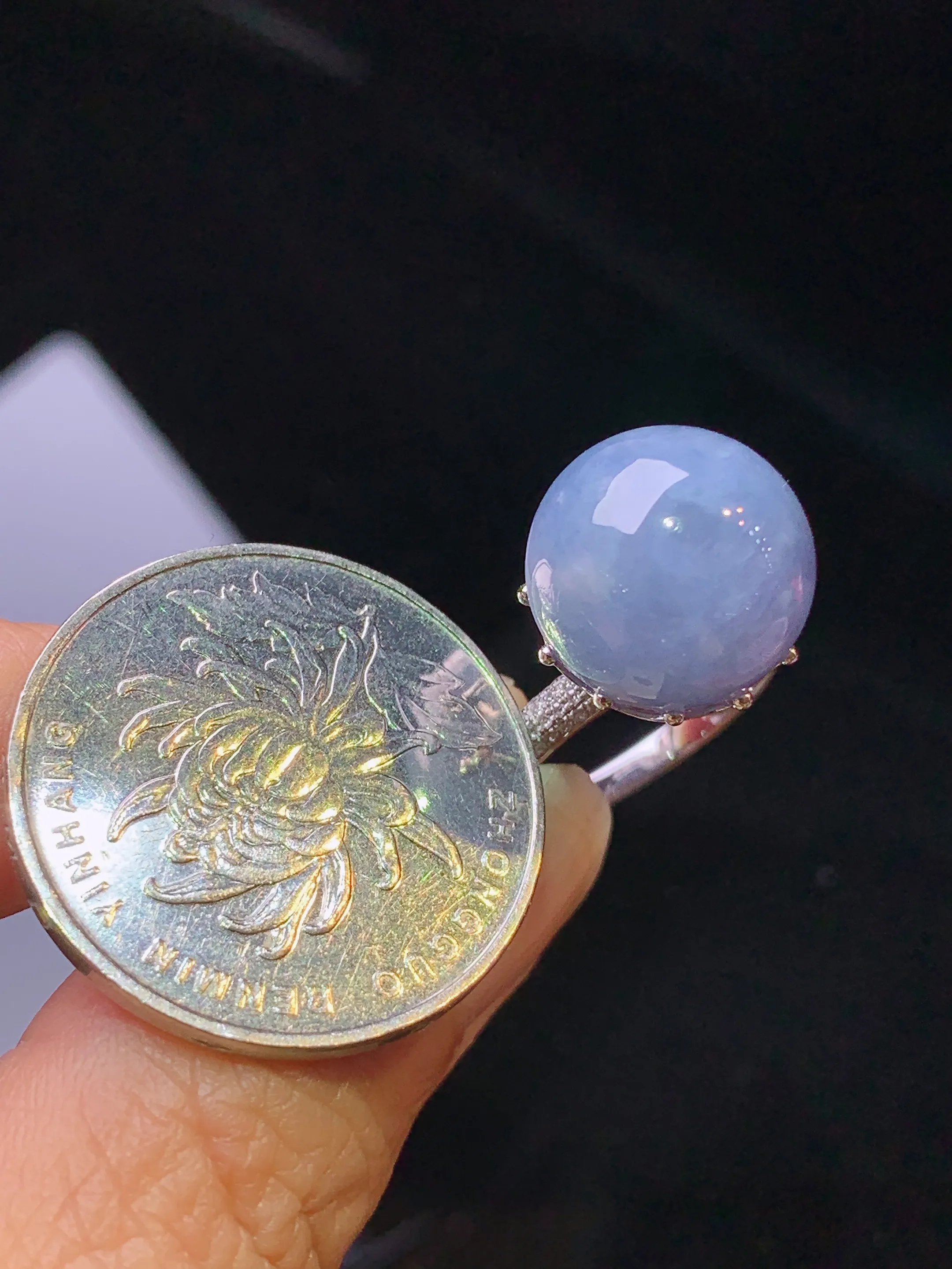 18k金钻镶嵌紫罗兰圆珠戒指 玉质细腻清新 水润亮眼 圈口13.5 整体尺寸13