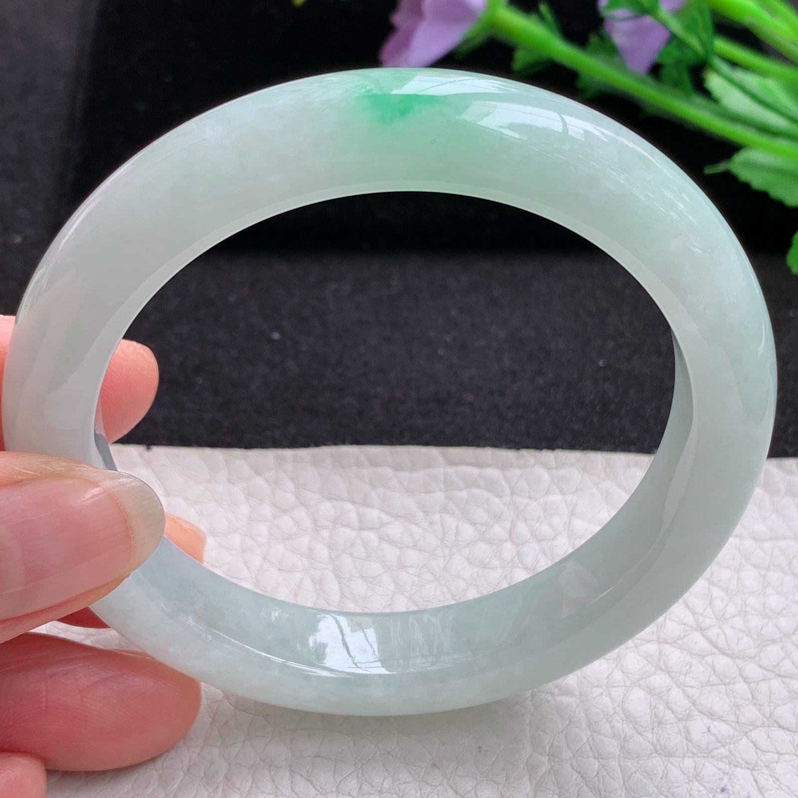 xx飘绿清爽款58.8*11.8*9平安镯 天然缅甸翡翠A货细润白底青宽边玉手环