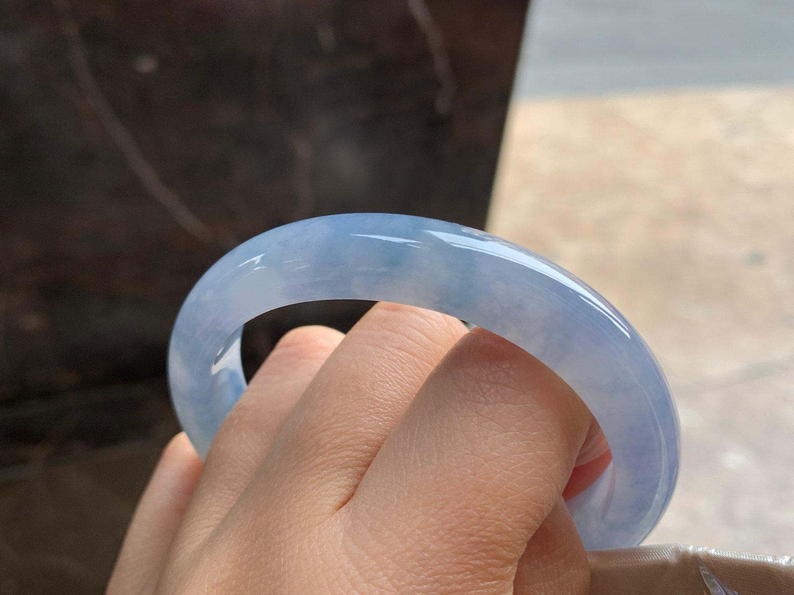 55.2-11.7-7.9

紫罗兰贵妃手镯^_^清新 起光 正圈53可以带