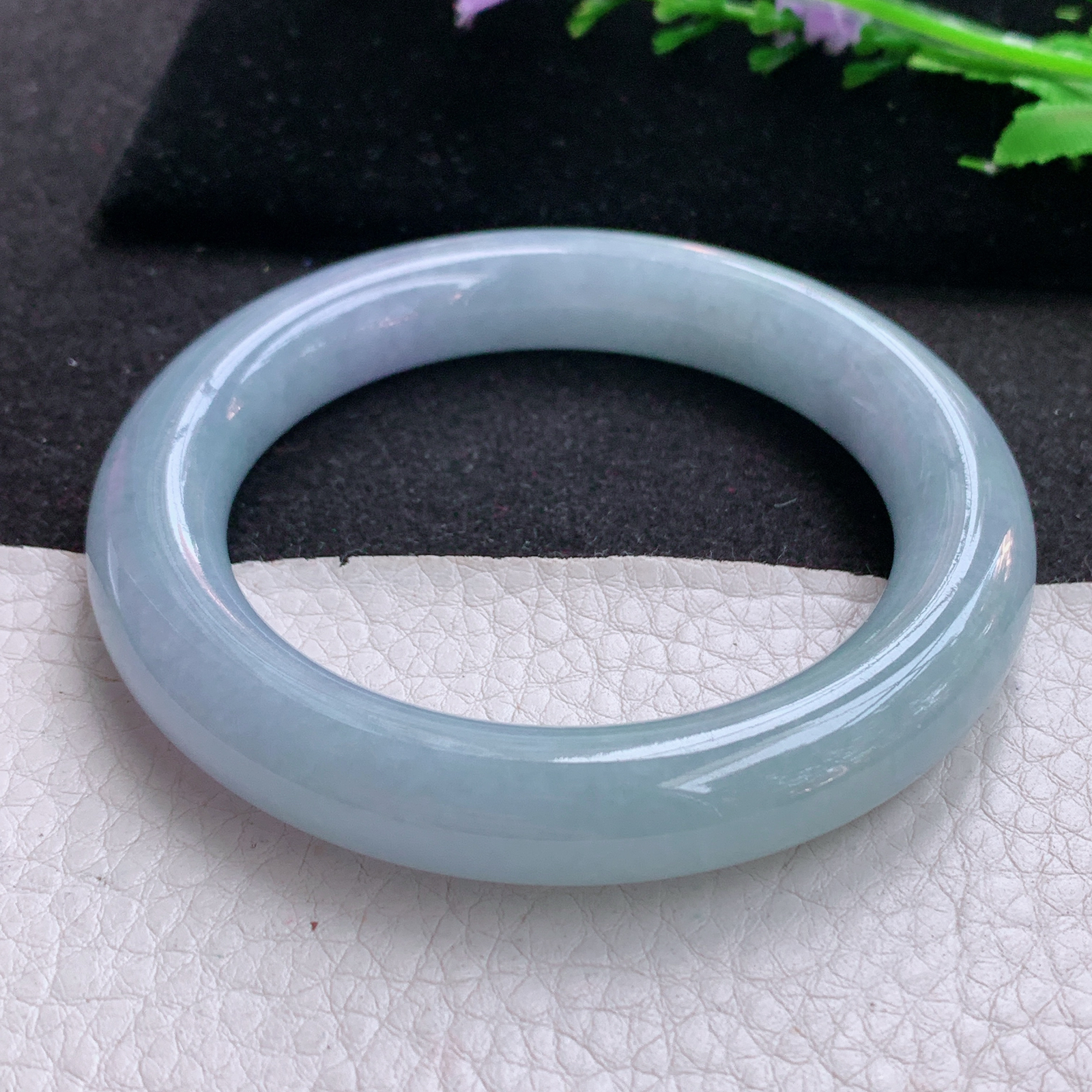 z实拍55*11.2胖圆镯 天然缅甸翡翠A货胶感紫罗兰圆条玉手环