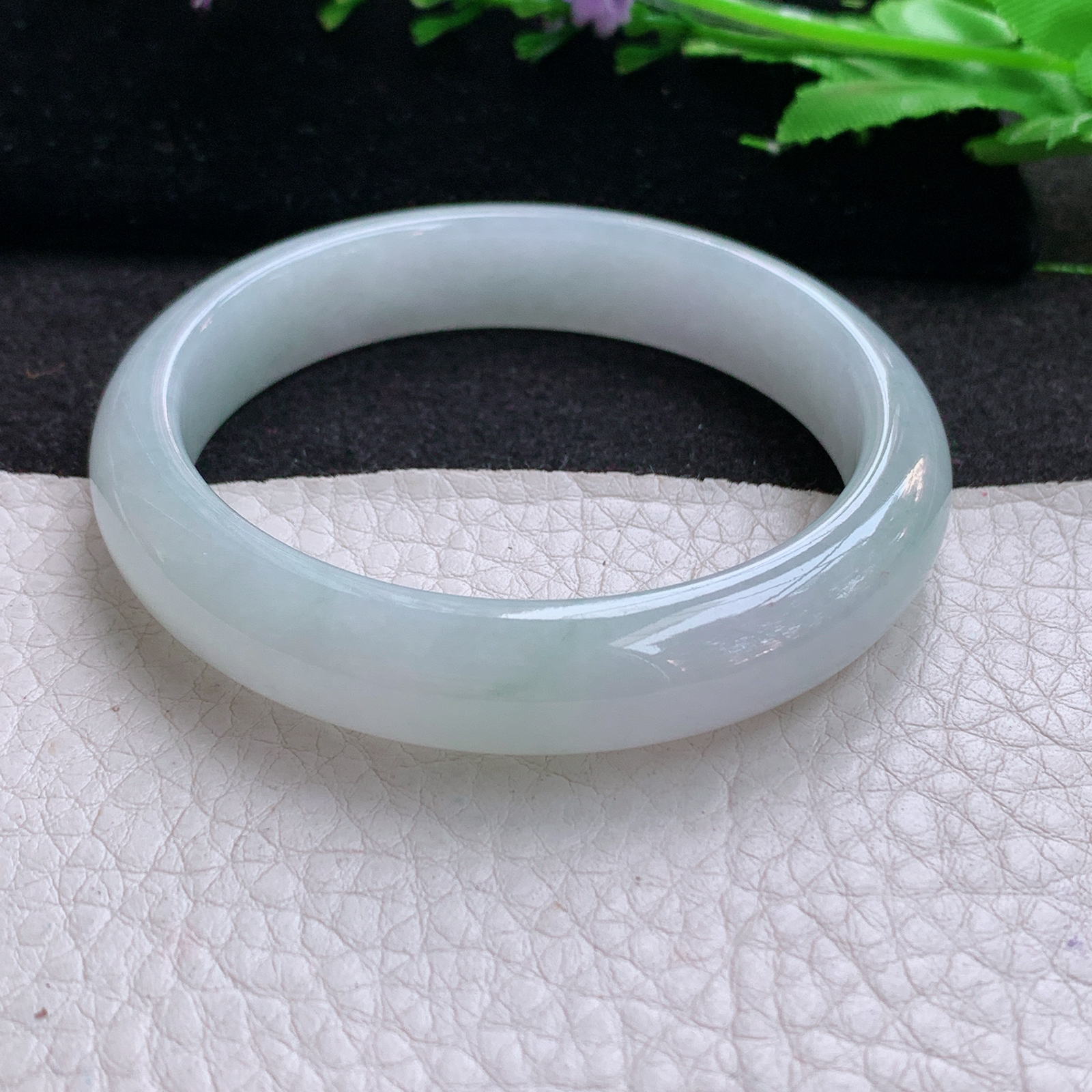 xx小圈口52*11.3*7平安镯 天然缅甸翡翠A货冰胶纯美宽边玉手环