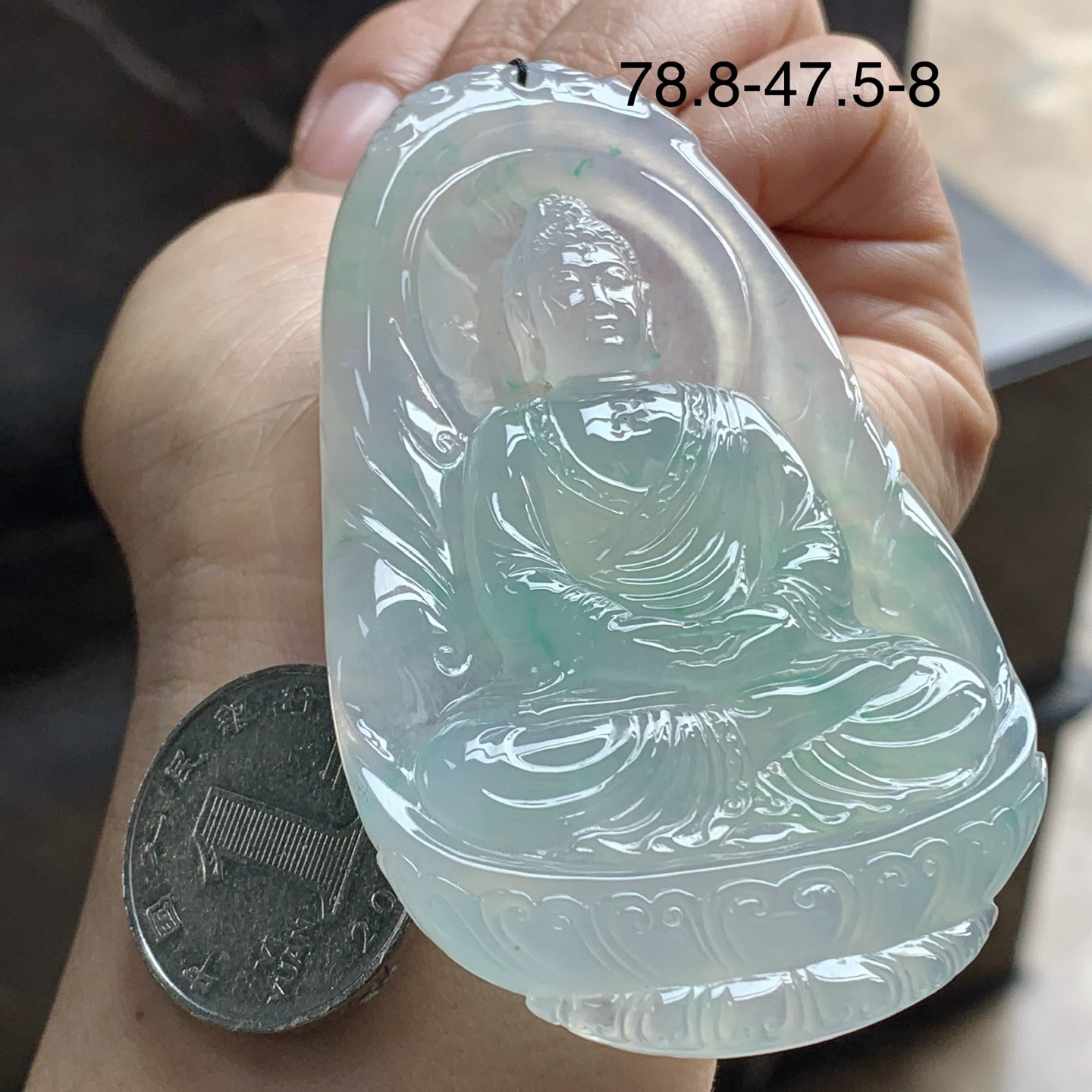 飘绿大日如来牌子^_^玉质温润 水润清新