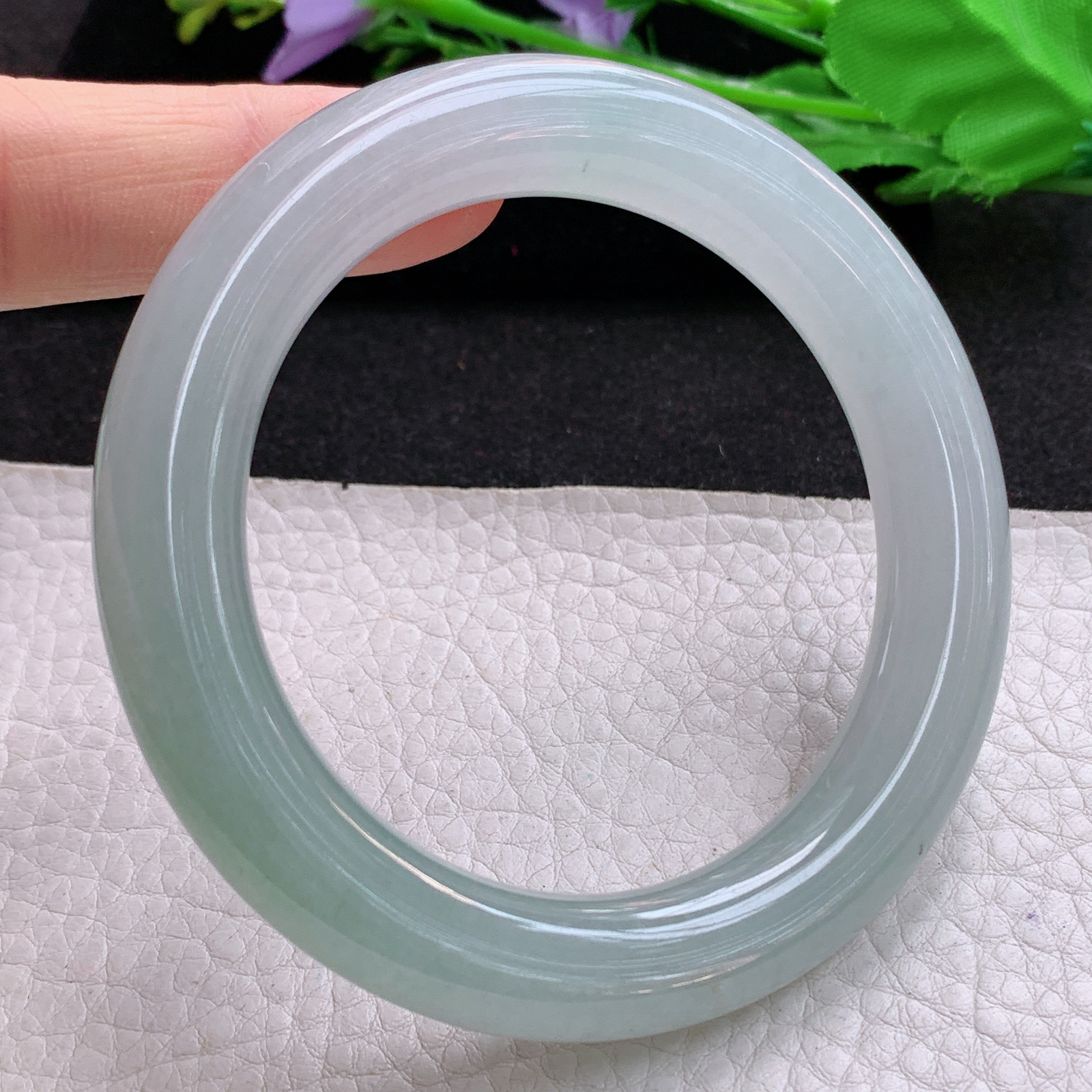 r冰润晴美款57*11.3美人镯 天然缅甸翡翠A货清爽圆条玉手环