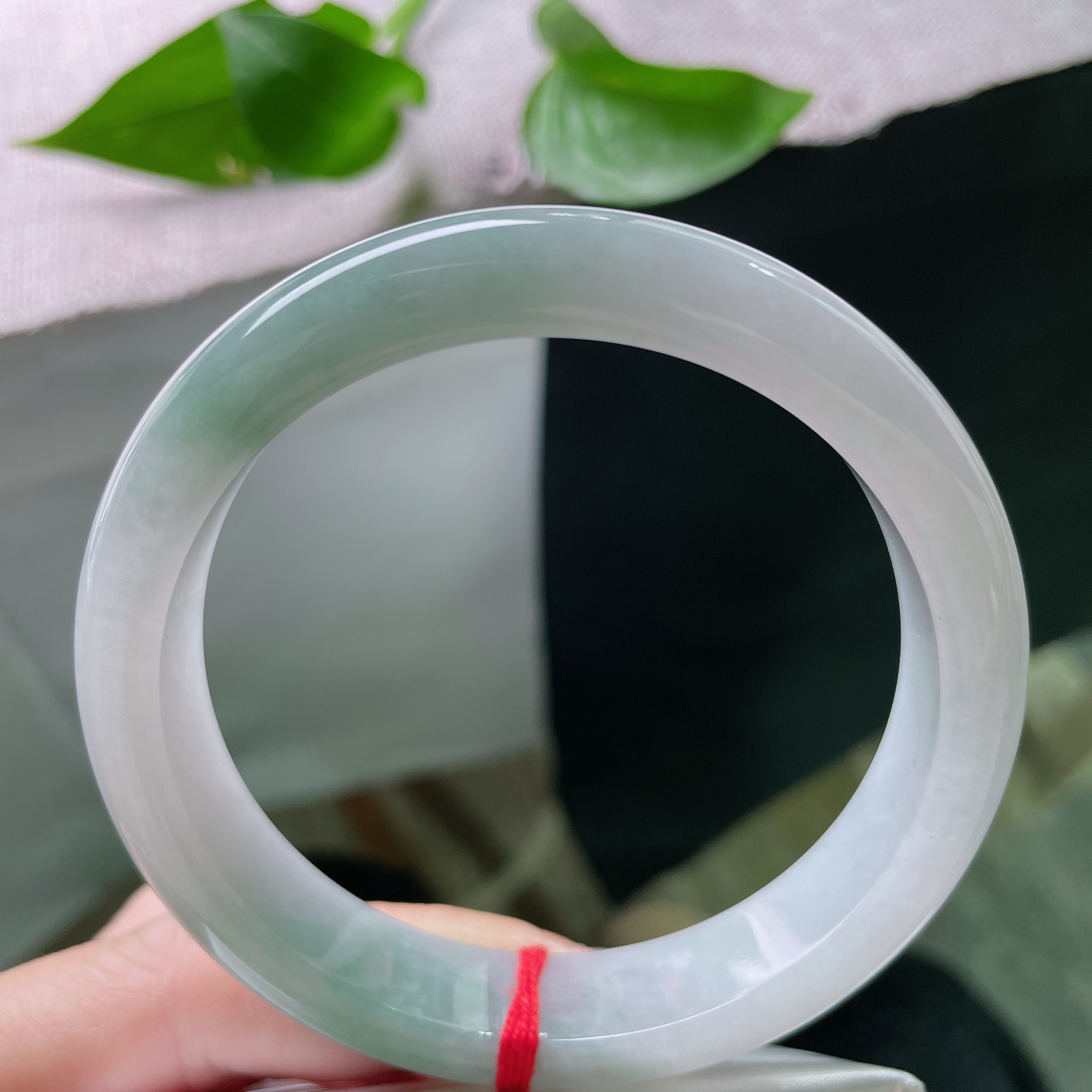 60.8/12.2/8.4，飘色正圈，大圈口，双色交织在一起，温柔又复古