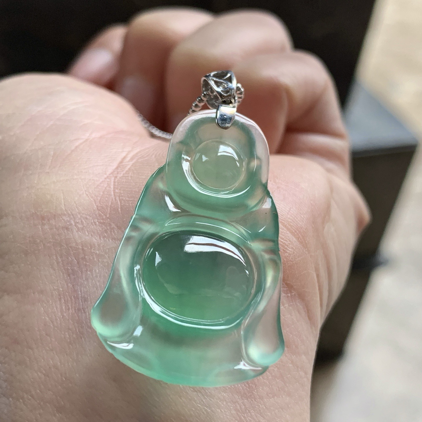 金扣冰晴站佛^_^鲜艳 起光