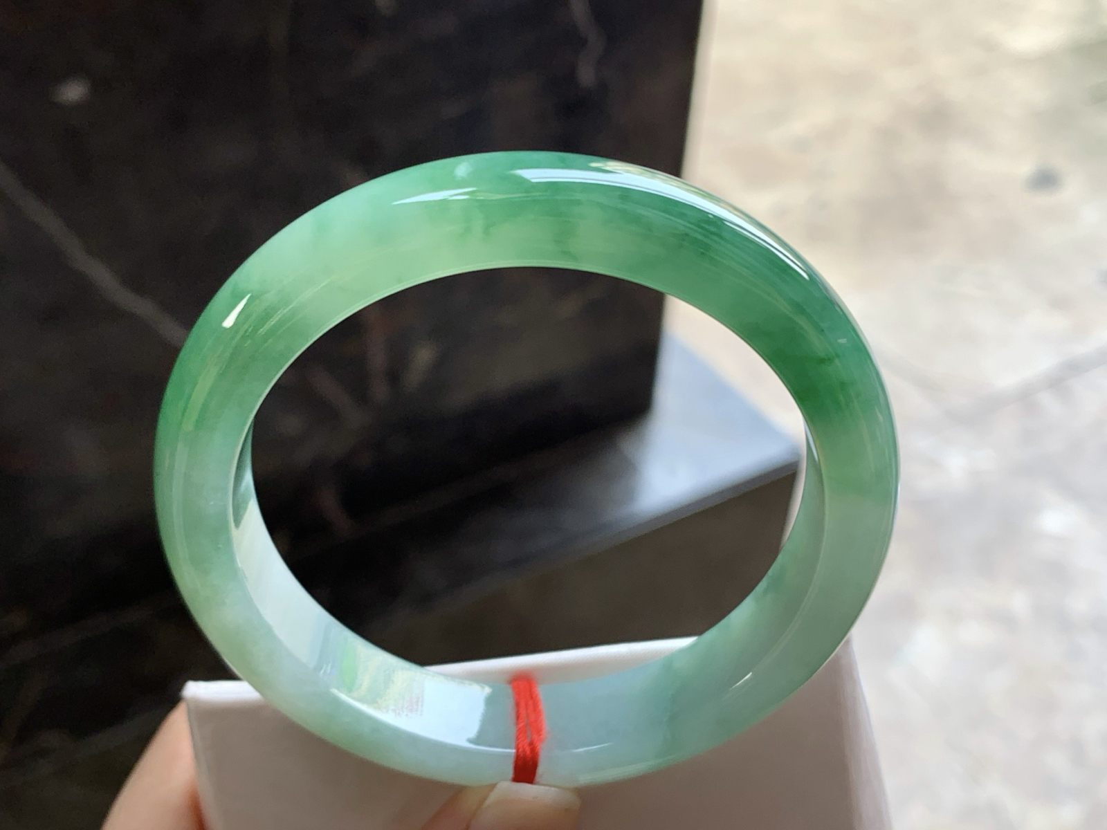 58-12.3-8.2

辣绿色手镯^_^浓郁 鲜艳