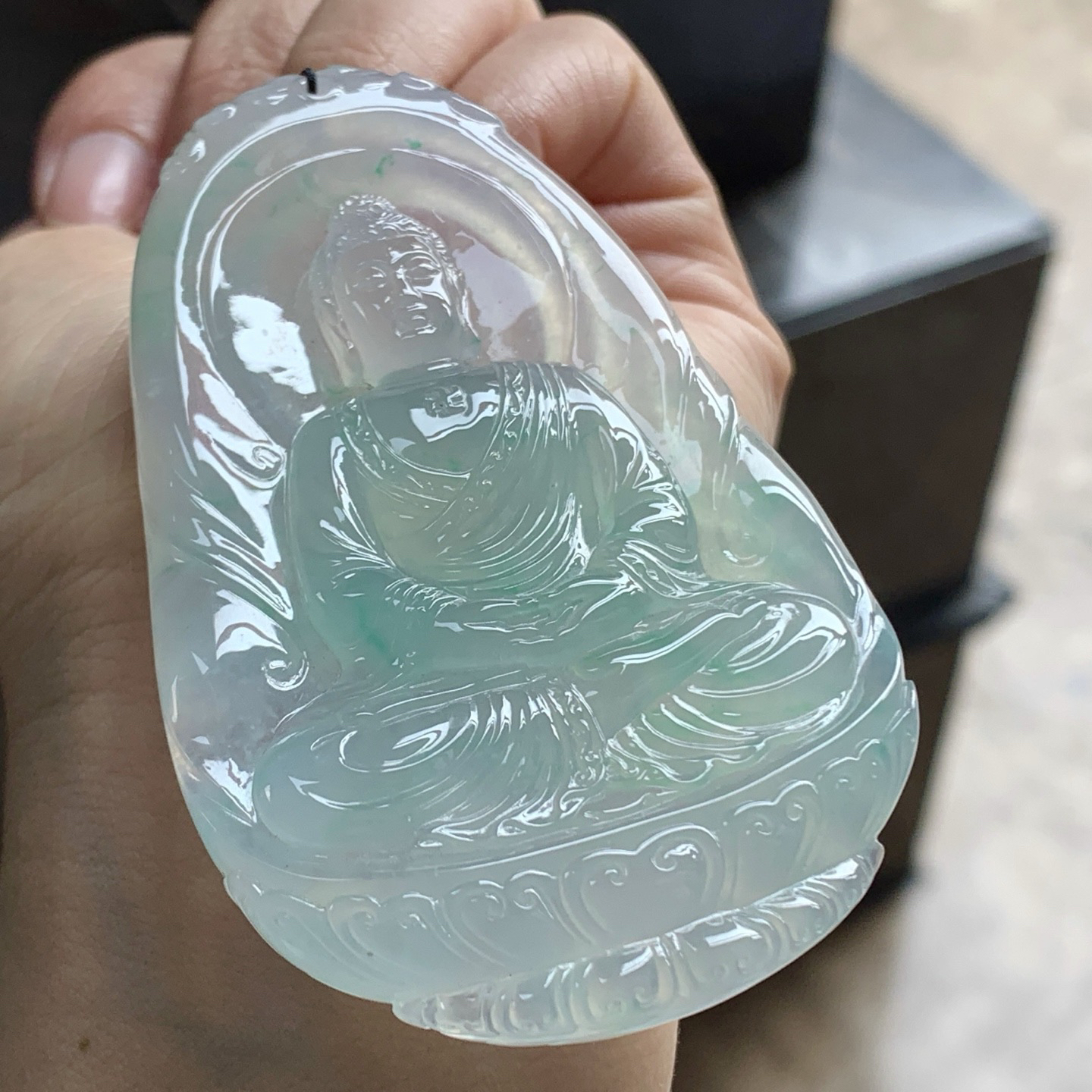 飘绿大日如来牌子^_^玉质温润 水润清新