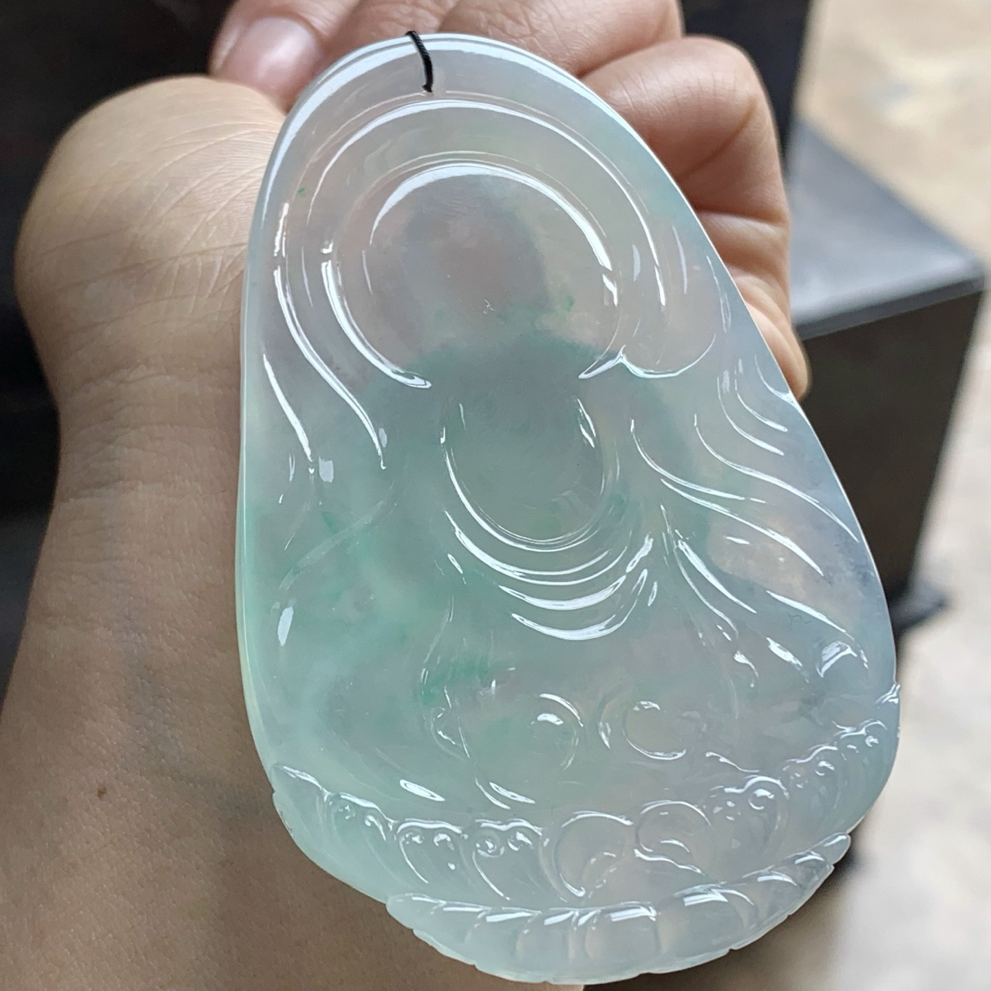 飘绿大日如来牌子^_^玉质温润 水润清新