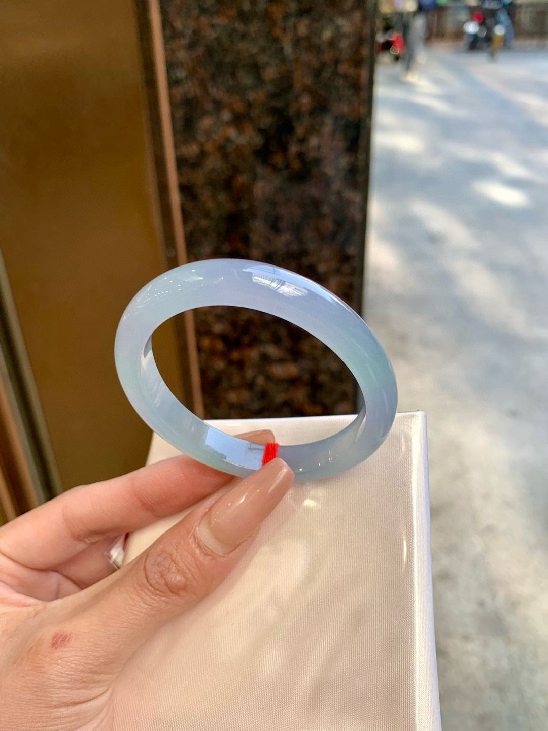 冰春彩贵妃
53.5-45.7-9.8-6
完美，清新淡雅，灵动温润，安宁清淡，明朗欢愉，给人无比的温柔与浪漫之感，优雅显气质！