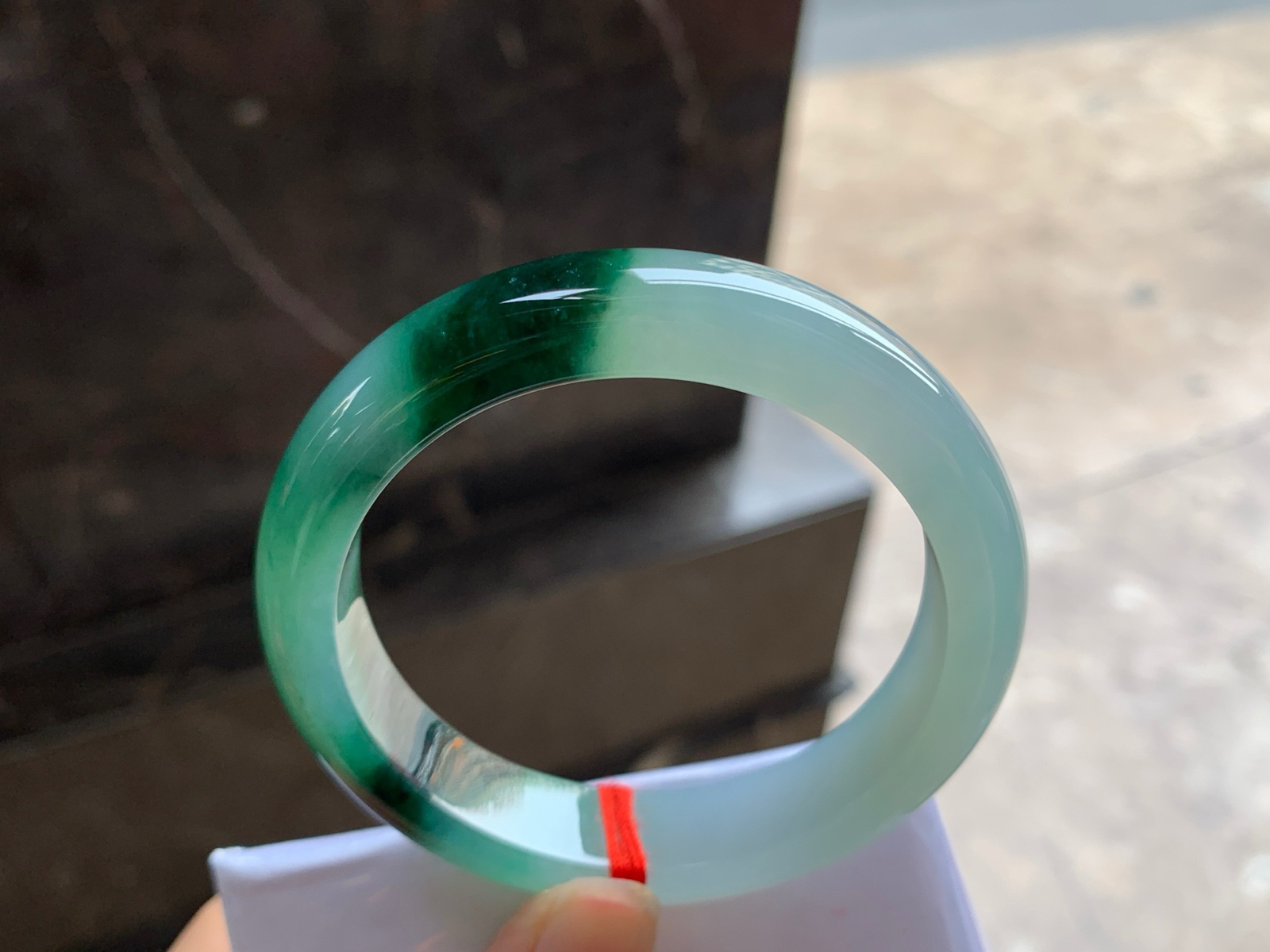 53.5–12.5-8

绿花手镯^_^飘花浓郁