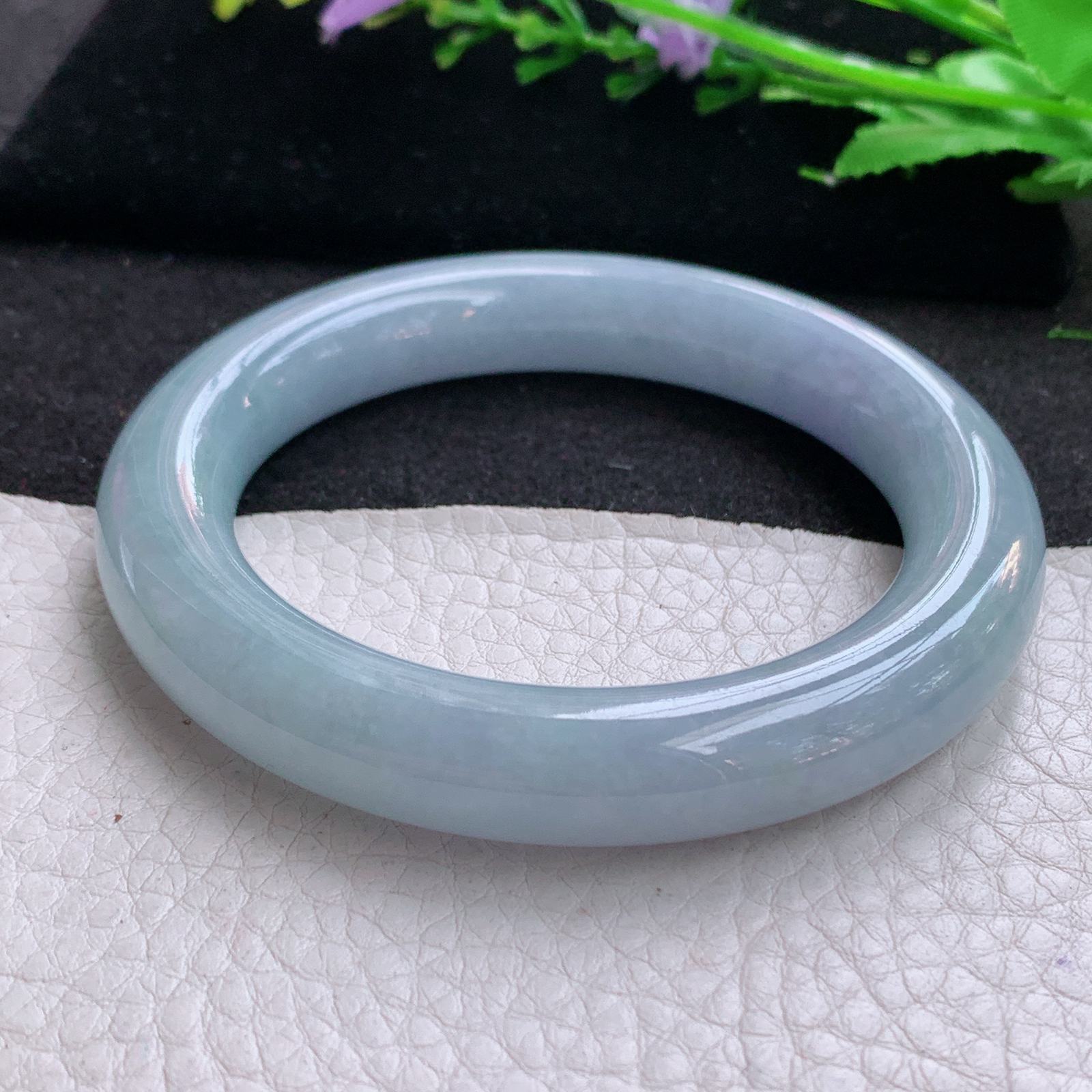 z实拍55*11.2胖圆镯 天然缅甸翡翠A货胶感紫罗兰圆条玉手环