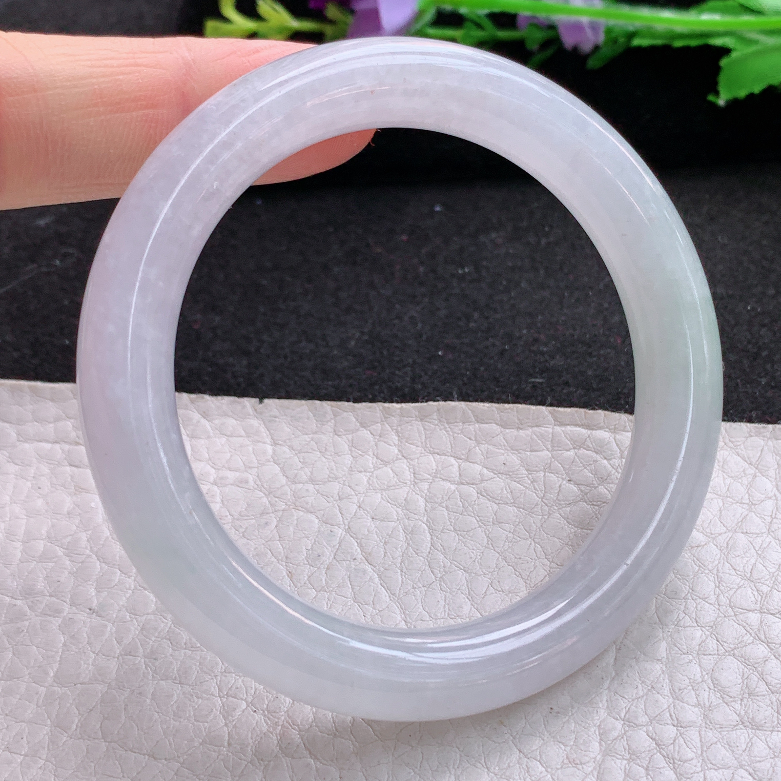 yh白月光款53.5*10*9.3美人镯 天然缅甸翡翠A货细润纯美圆条叮当镯